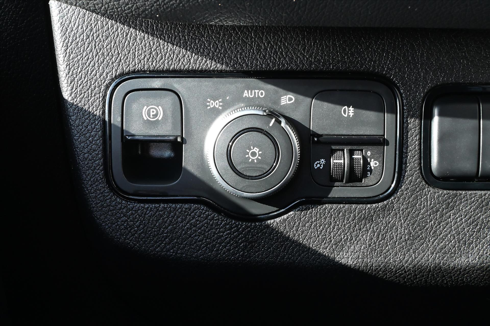 Hlavní fotografie vozu Mercedes-Benz Sprinter 2,0 317 CDI 125kW Záruka až 5 let (25)
