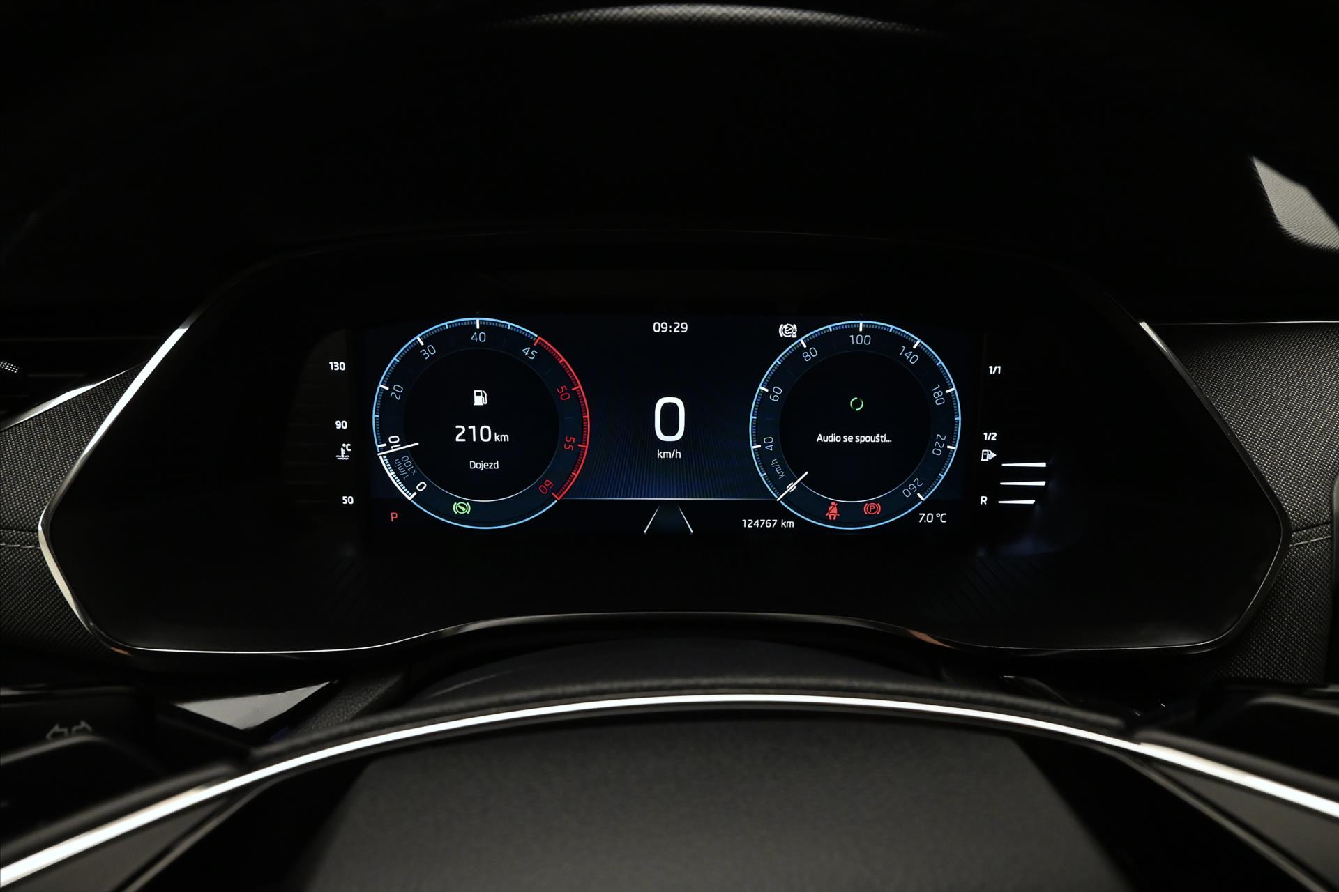 Hlavní fotografie vozu Škoda Octavia 2,0 TDI 110kW DSG Style Záruka až 5 let (16)
