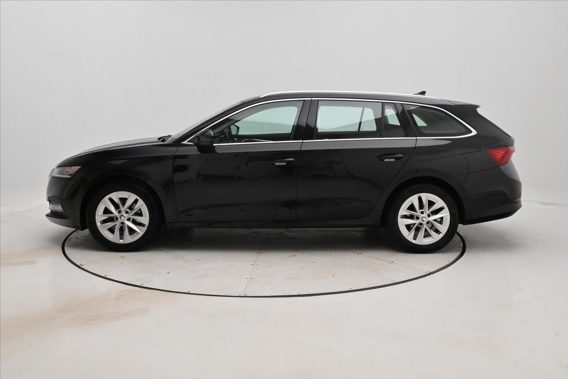 Hlavní fotografie vozu Škoda Octavia 2,0 TDI 110kW DSG Style Záruka až 5 let (8)