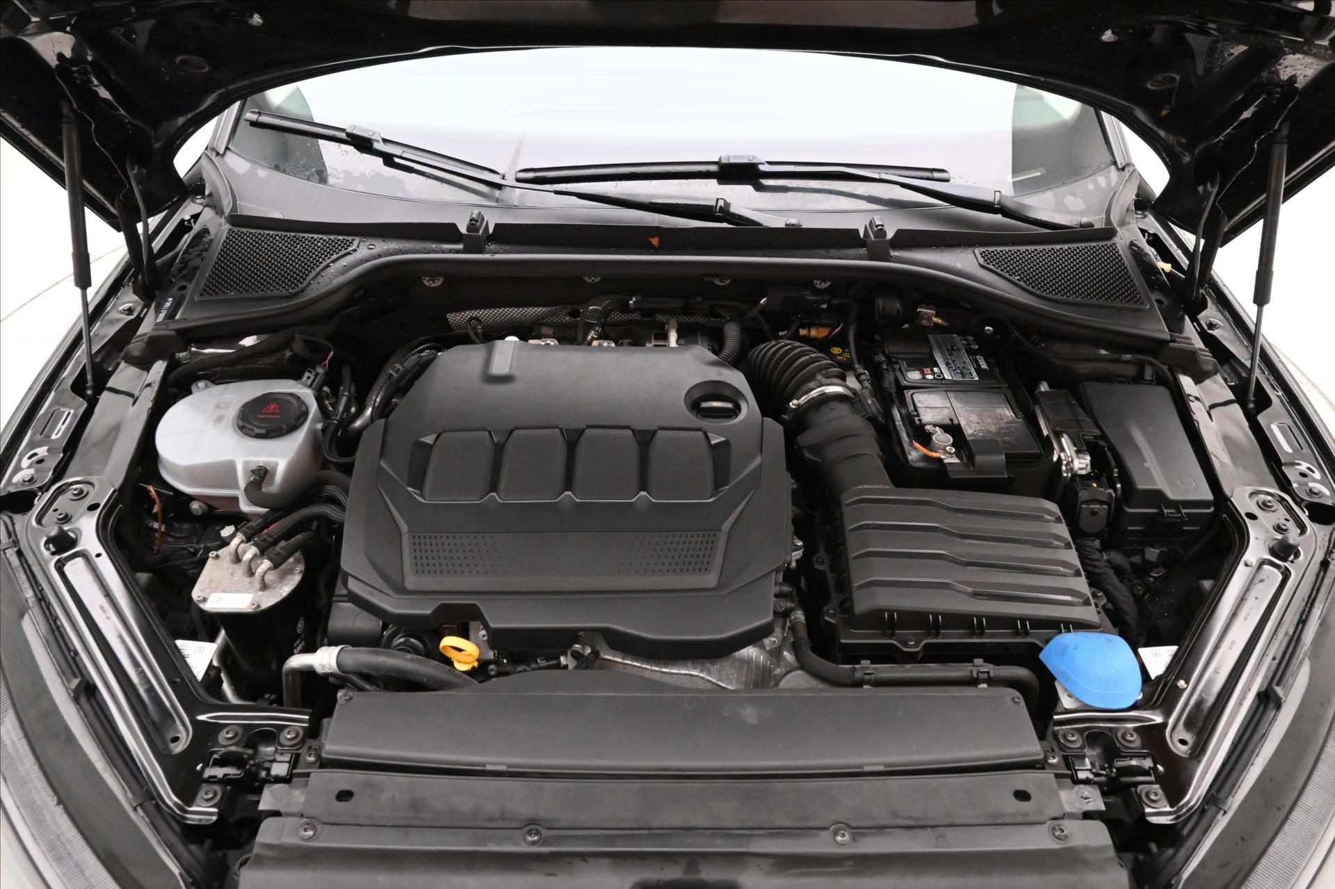 Hlavní fotografie vozu Škoda Octavia 2,0 TDI 110kW DSG Style Záruka až 5 let (9)