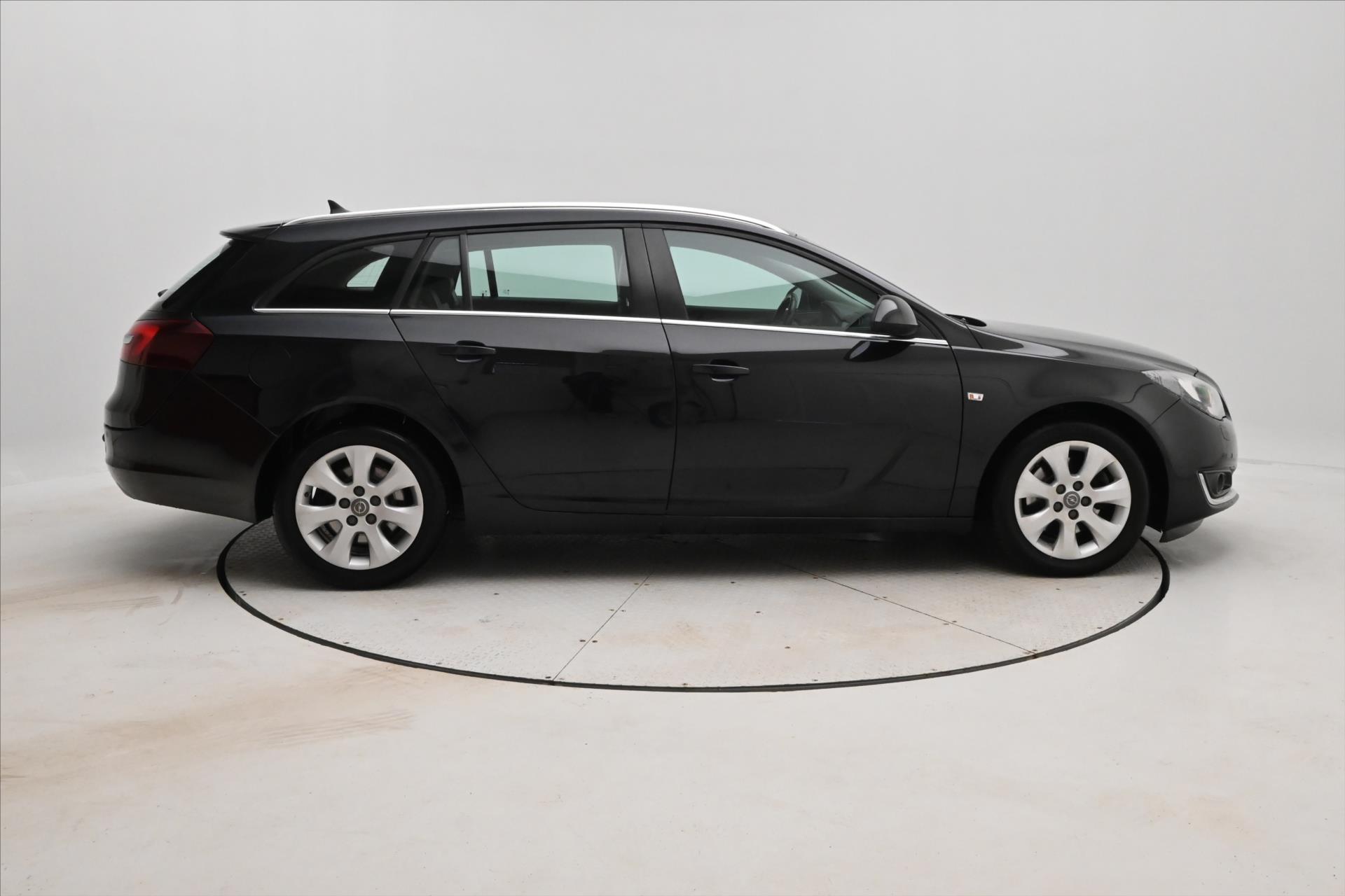 Hlavní fotografie vozu Opel Insignia 2,0 CDTI 103kW Bi-Xen tažné (4)