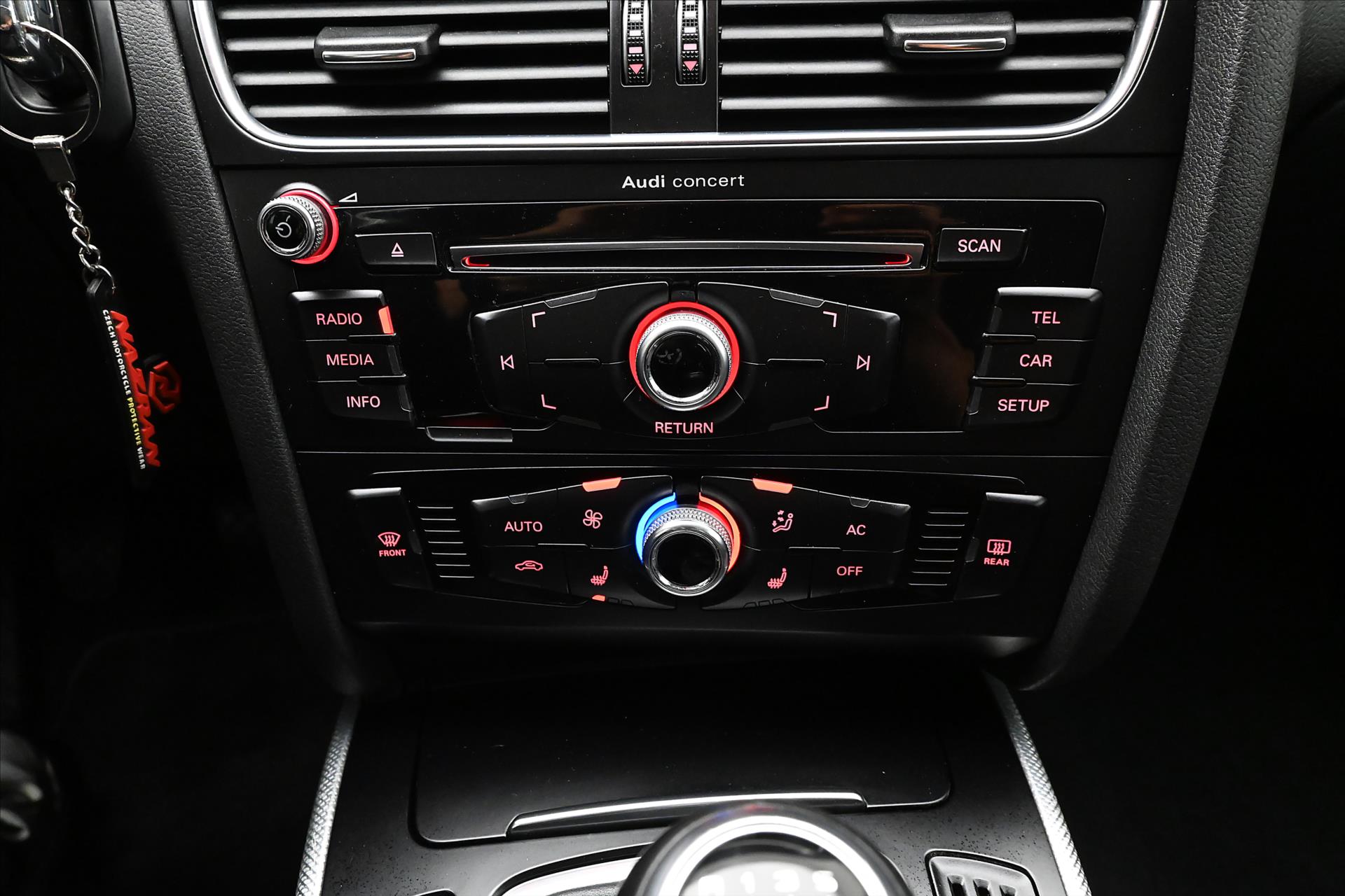 Hlavní fotografie vozu Audi A4 2,0 TDI 105 kW Nová STK (20)