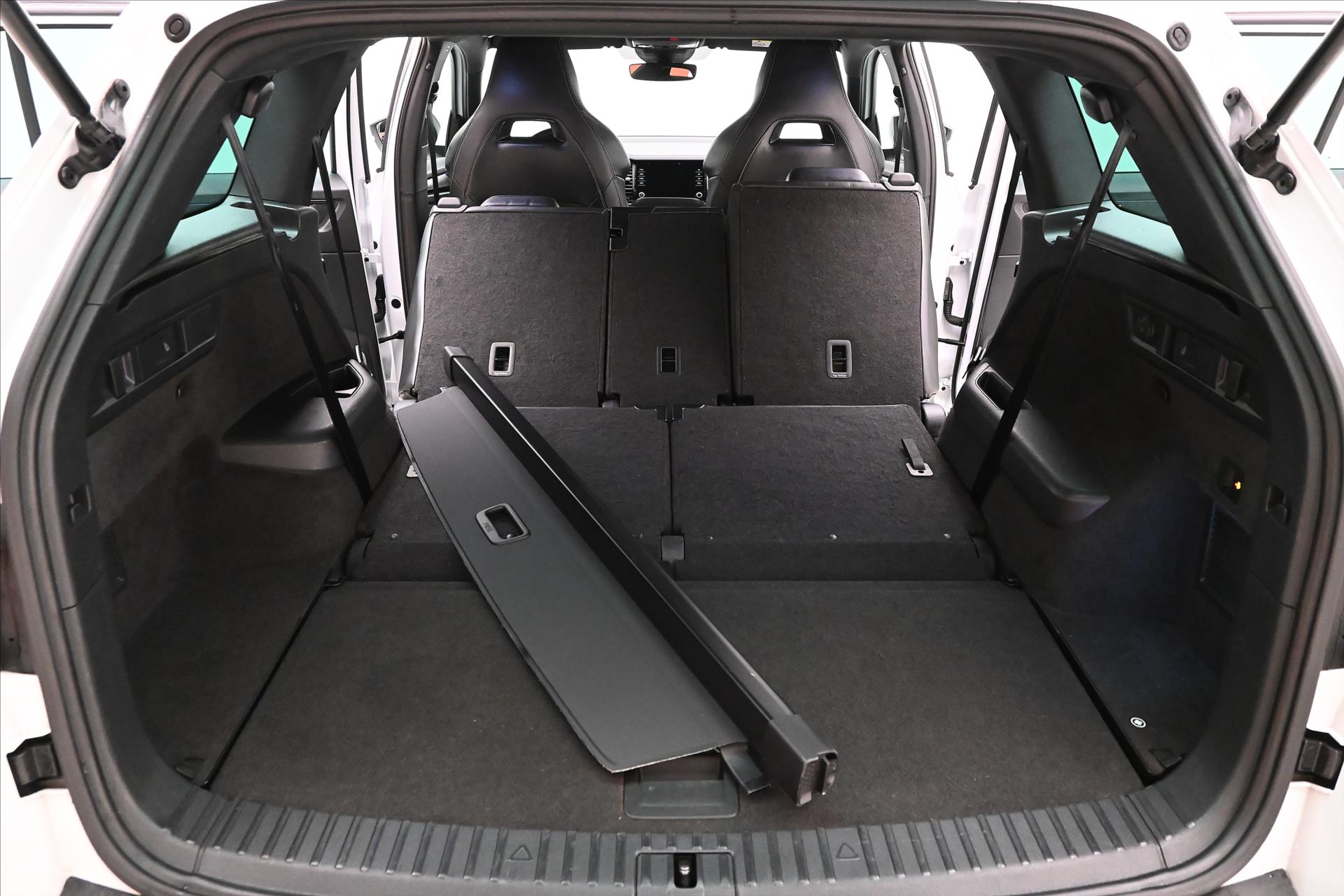Main photo of the car Skoda Kodiaq 1,5 TSI 110kW DSG Sportline 7/míst Záruka až 5 let (12)