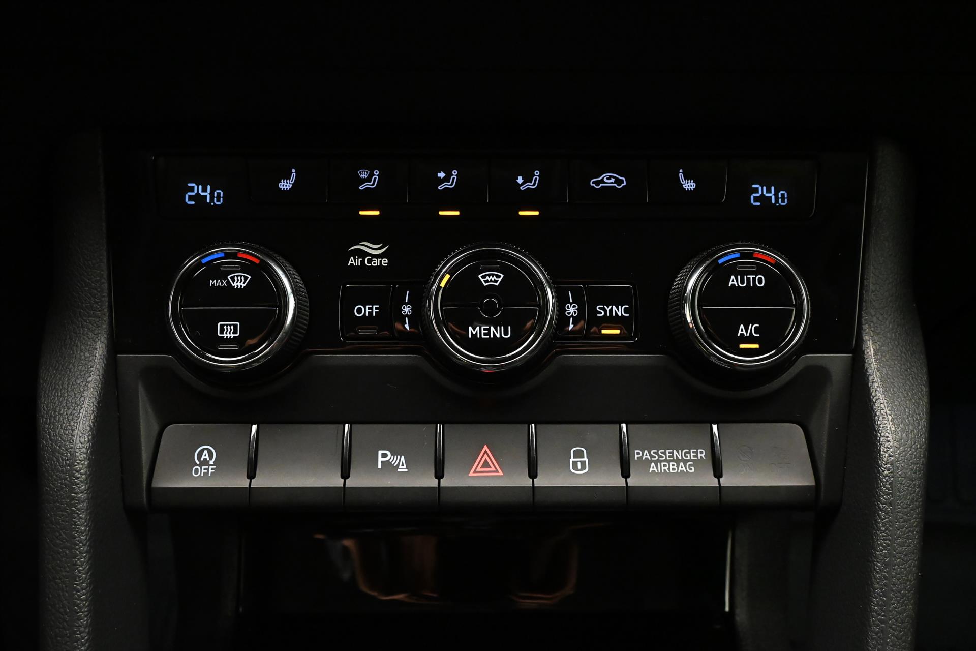 Hlavní fotografie vozu Škoda Karoq 1,6 TDI 85 kW Ambition Záruka až 5 let (20)