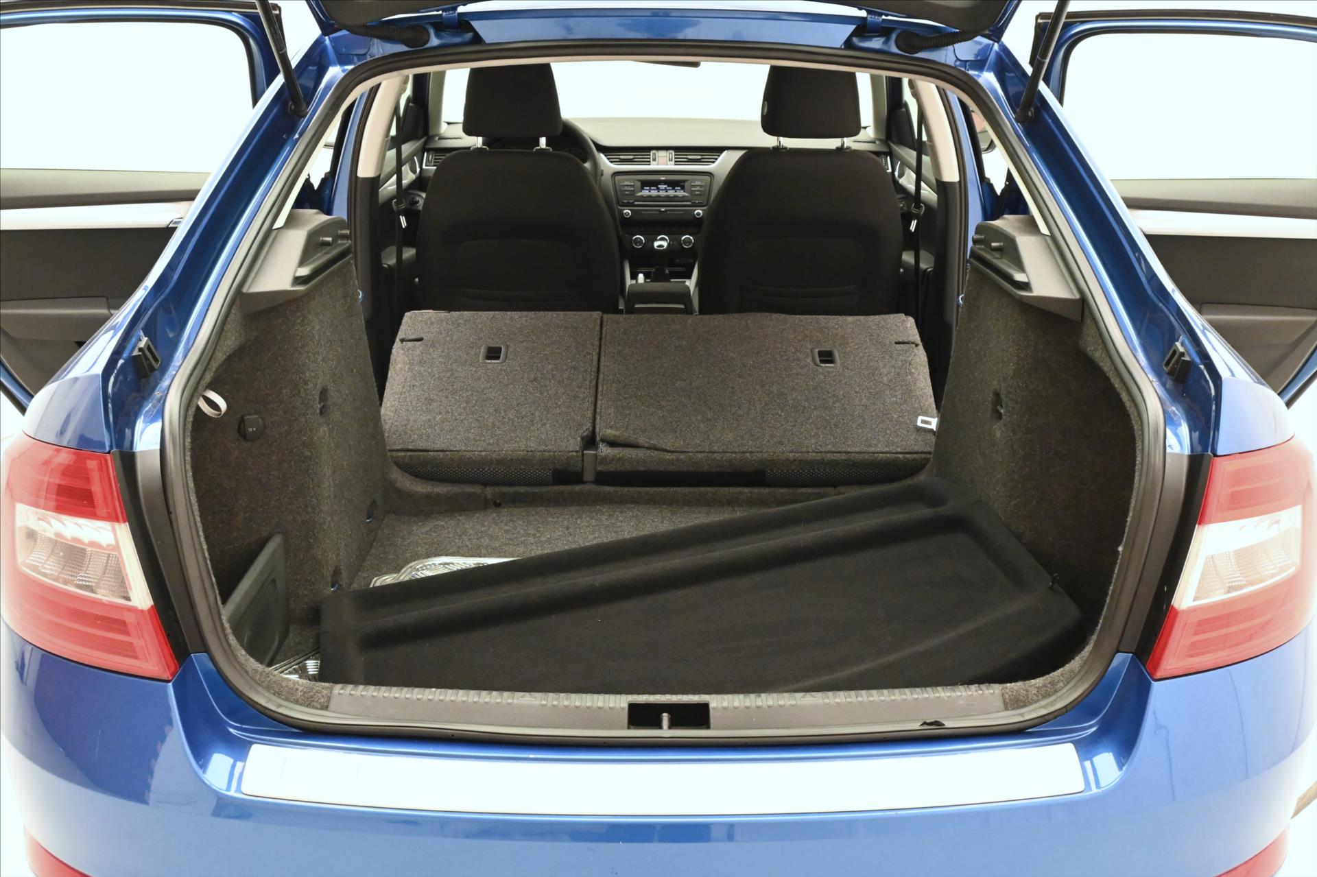 Main photo of the car Skoda Octavia 1.2 TSI 77 kW Ambition Warranty up to 5 years (12)