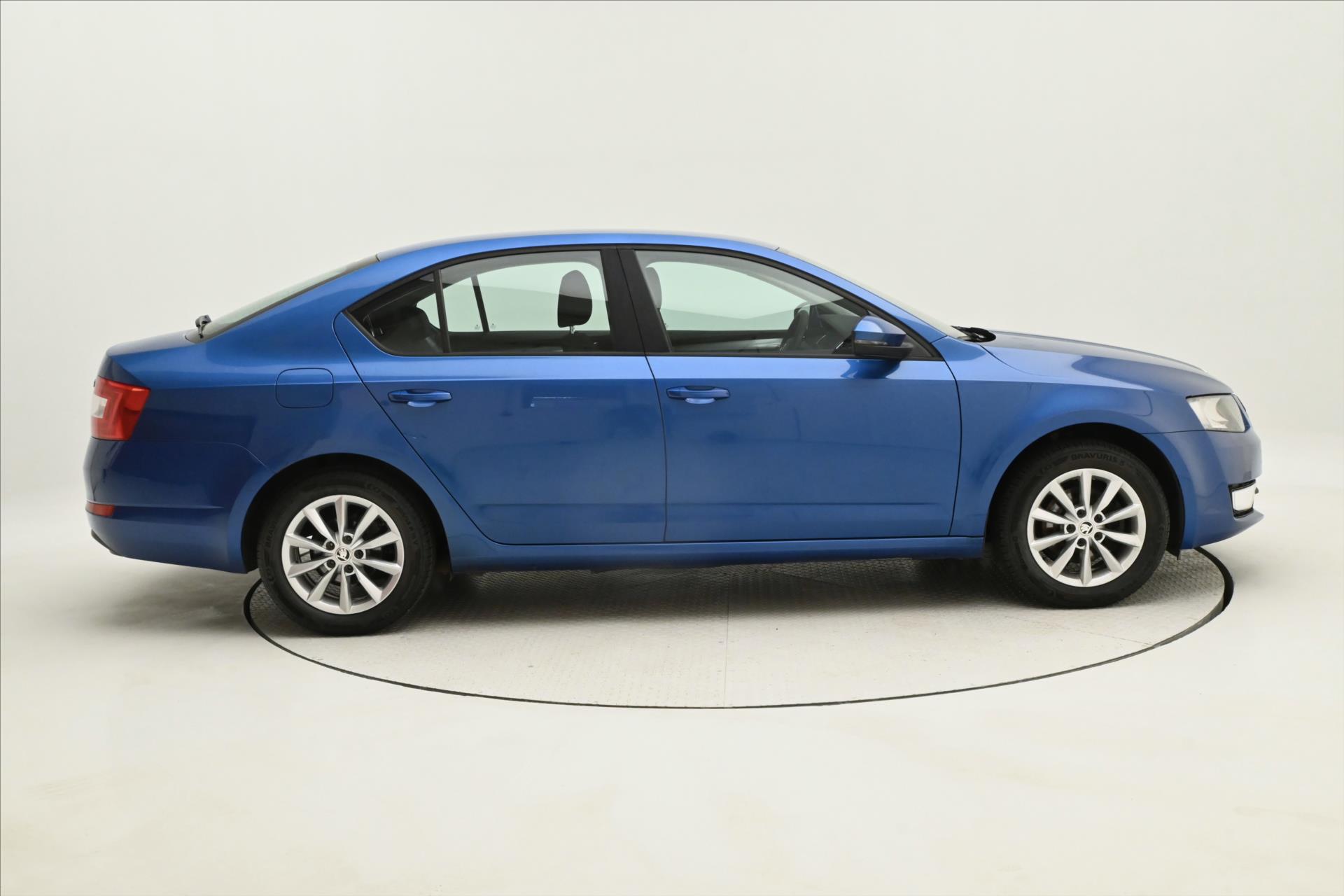 Hlavní fotografie vozu Škoda Octavia 1,2 TSi 77kW Ambition Záruka až 5 let (4)