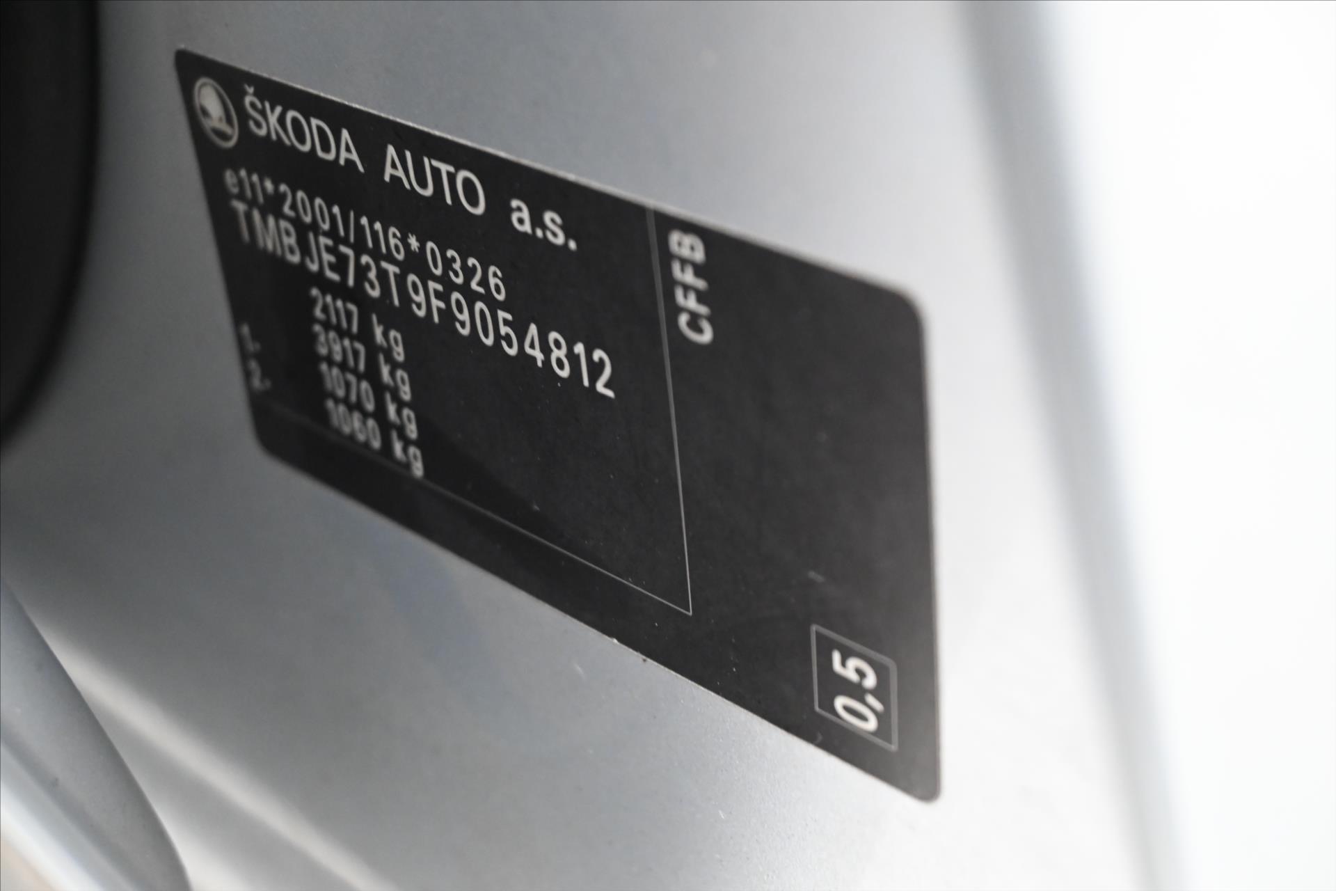 Main photo of the car Skoda Superb 2,0 TDI 103kW Ambition Serv. kniha (12)