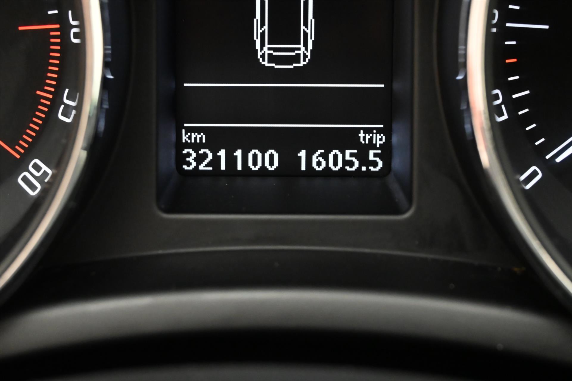 Main photo of the car Skoda Superb 2,0 TDI 103kW Ambition Serv. kniha (17)