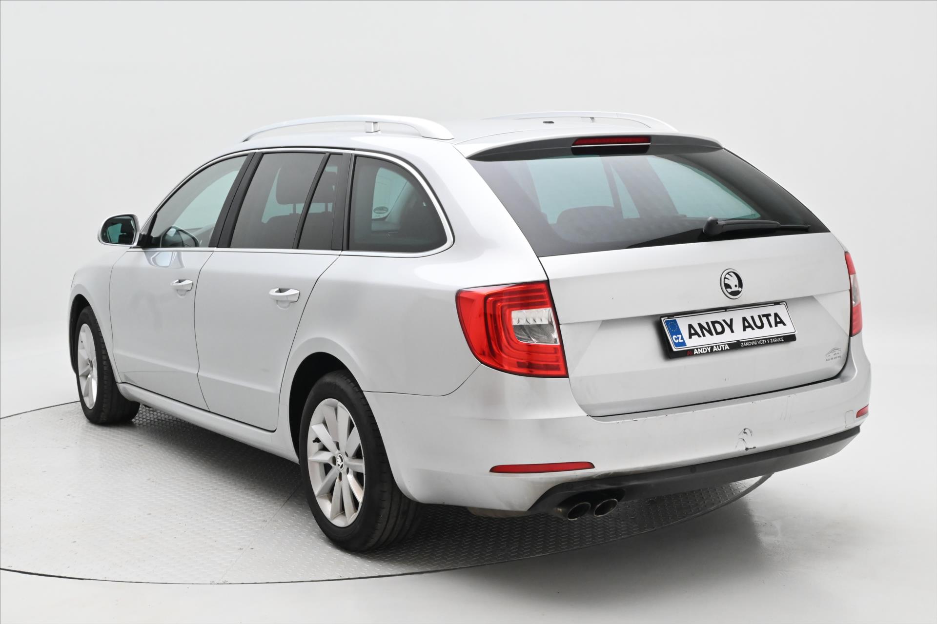 Main photo of the car Skoda Superb 2,0 TDI 103kW Ambition Serv. kniha (7)