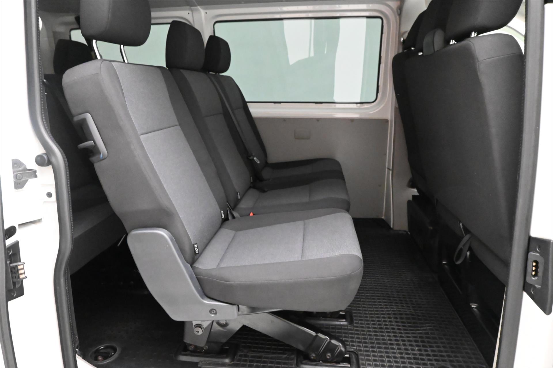 Hlavní fotografie vozu Volkswagen Transporter 2,0 TDI 75 kW 9 míst Záruka až 5 let (23)