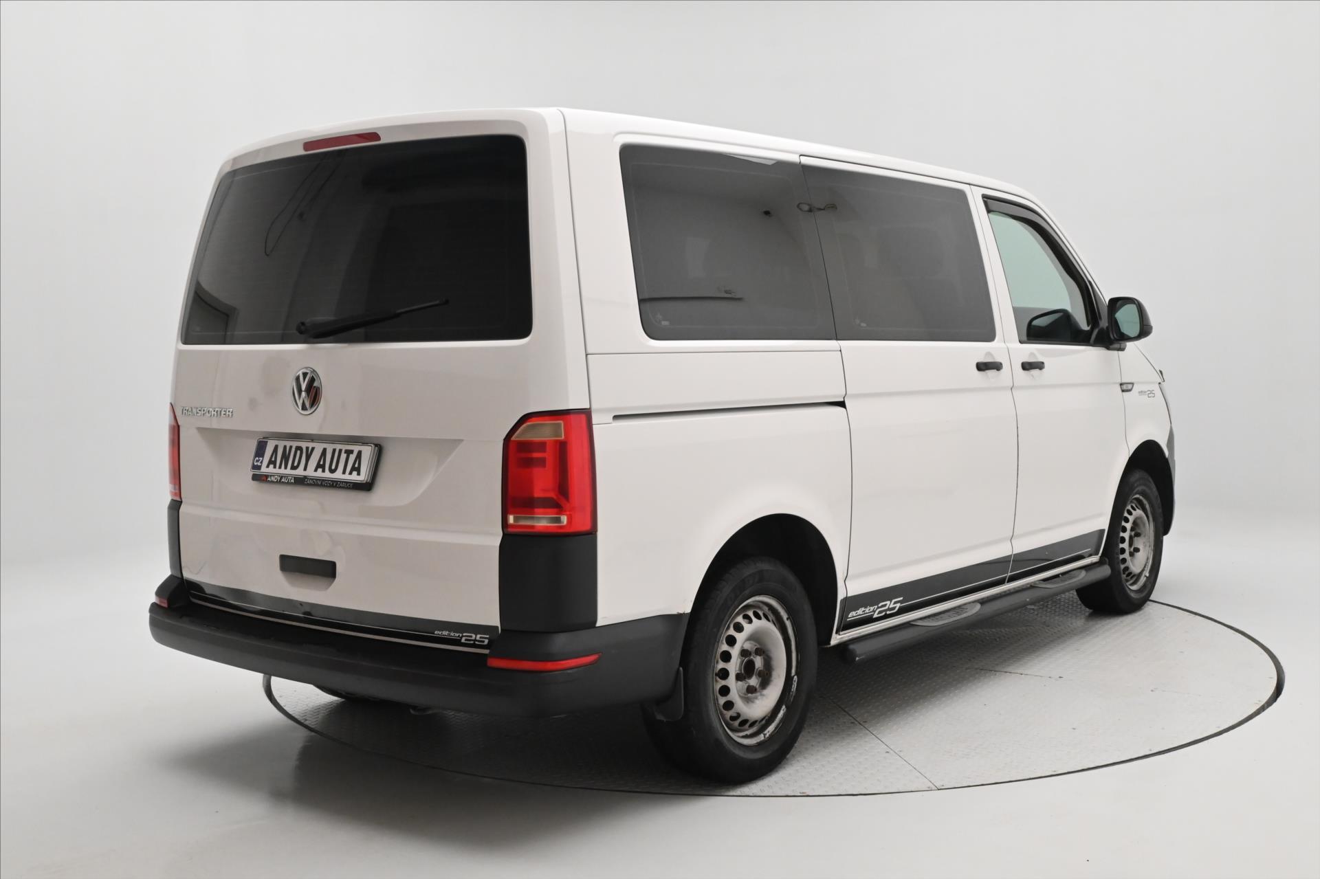 Hlavní fotografie vozu Volkswagen Transporter 2,0 TDI 75 kW 9 míst Záruka až 5 let (5)