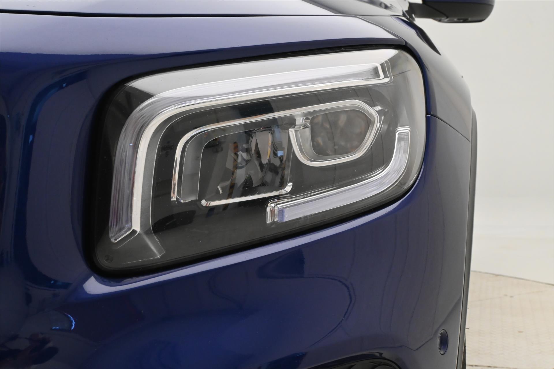 Main photo of the car Mercedes-Benz GLB 2.0 220d 140 kW 4MATIC Warranty up to 5 years (29)