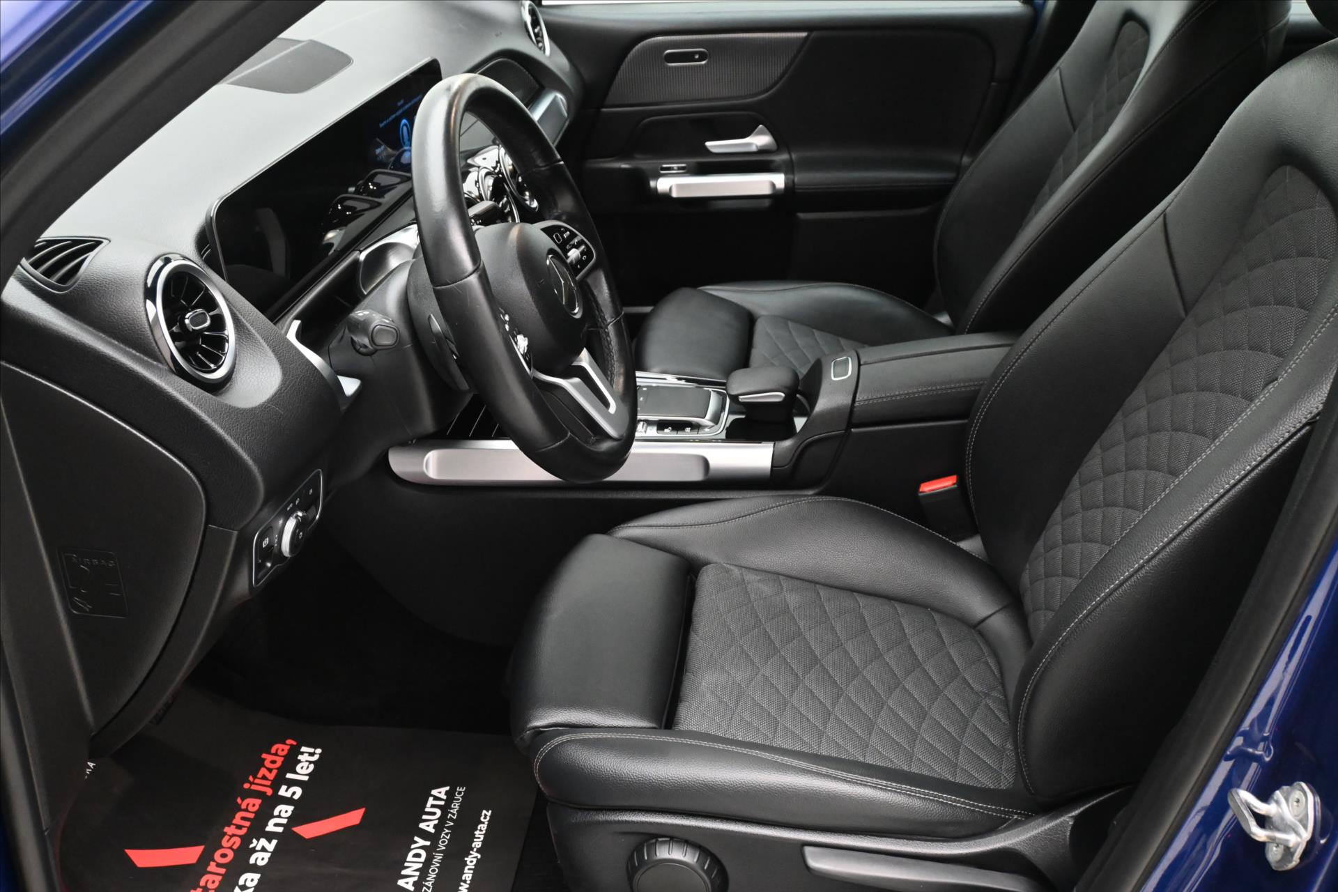 Hlavní fotografie vozu Mercedes-Benz GLB 2,0 220d 140kW 4MATIC Záruka až 5 let (13)