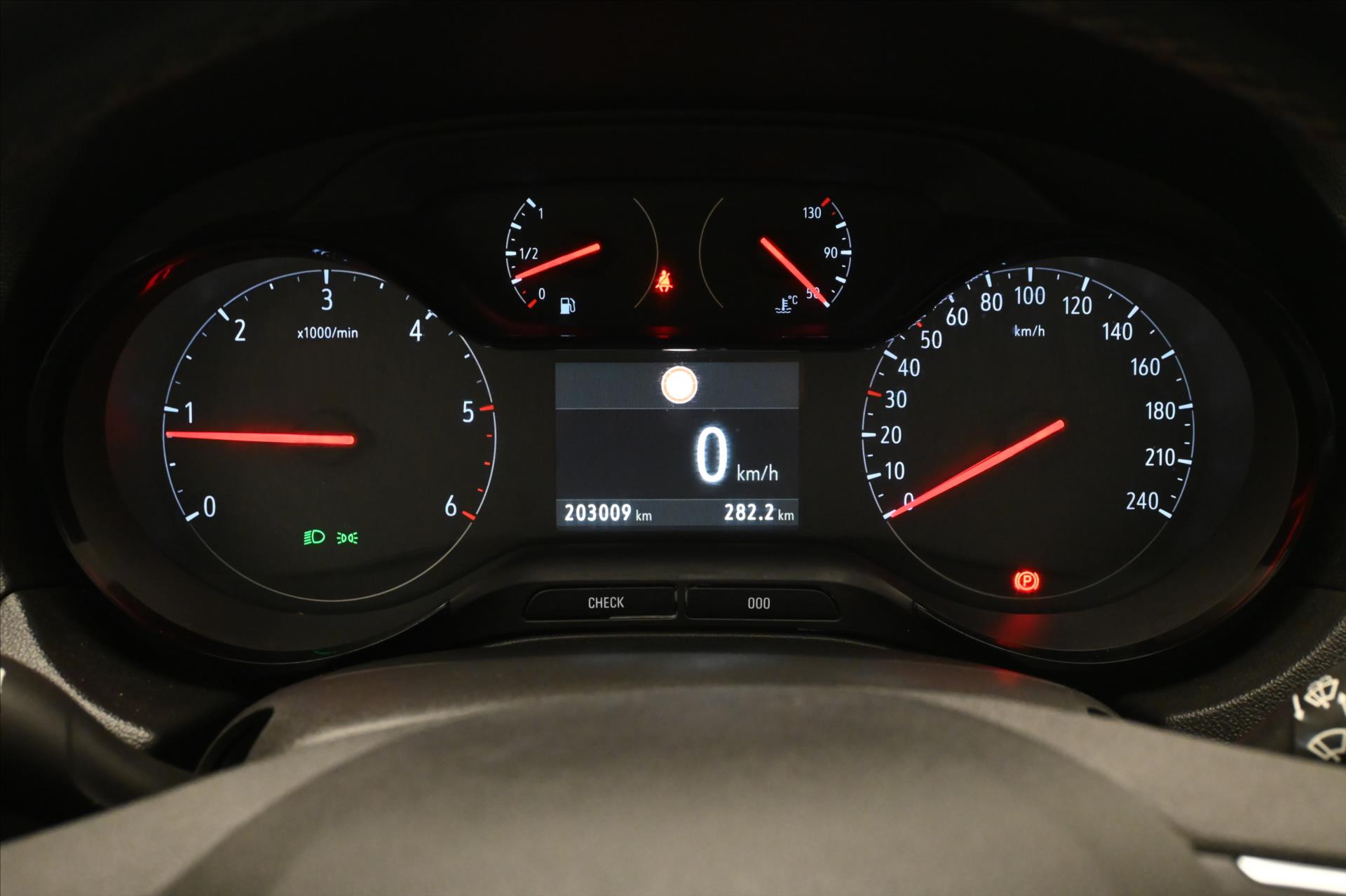 Hlavní fotografie vozu Opel Grandland X 1,6 CDTI 88kW Tažné Záruka (16)