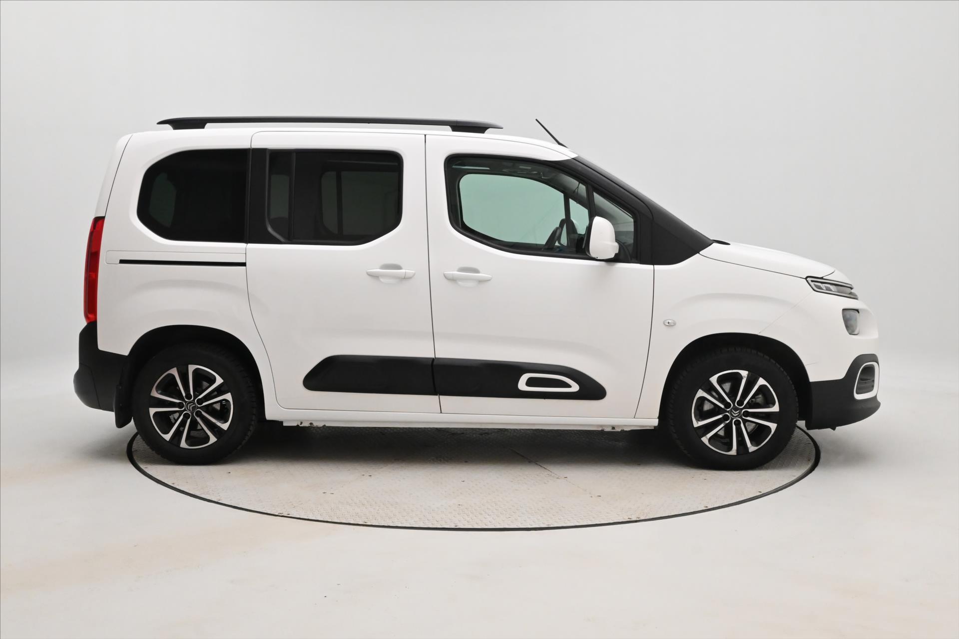 Hlavní fotografie vozu Citroën Berlingo 1,5 BlueHDI 96kW EAT8 FEEL Záruka až 5 let (4)