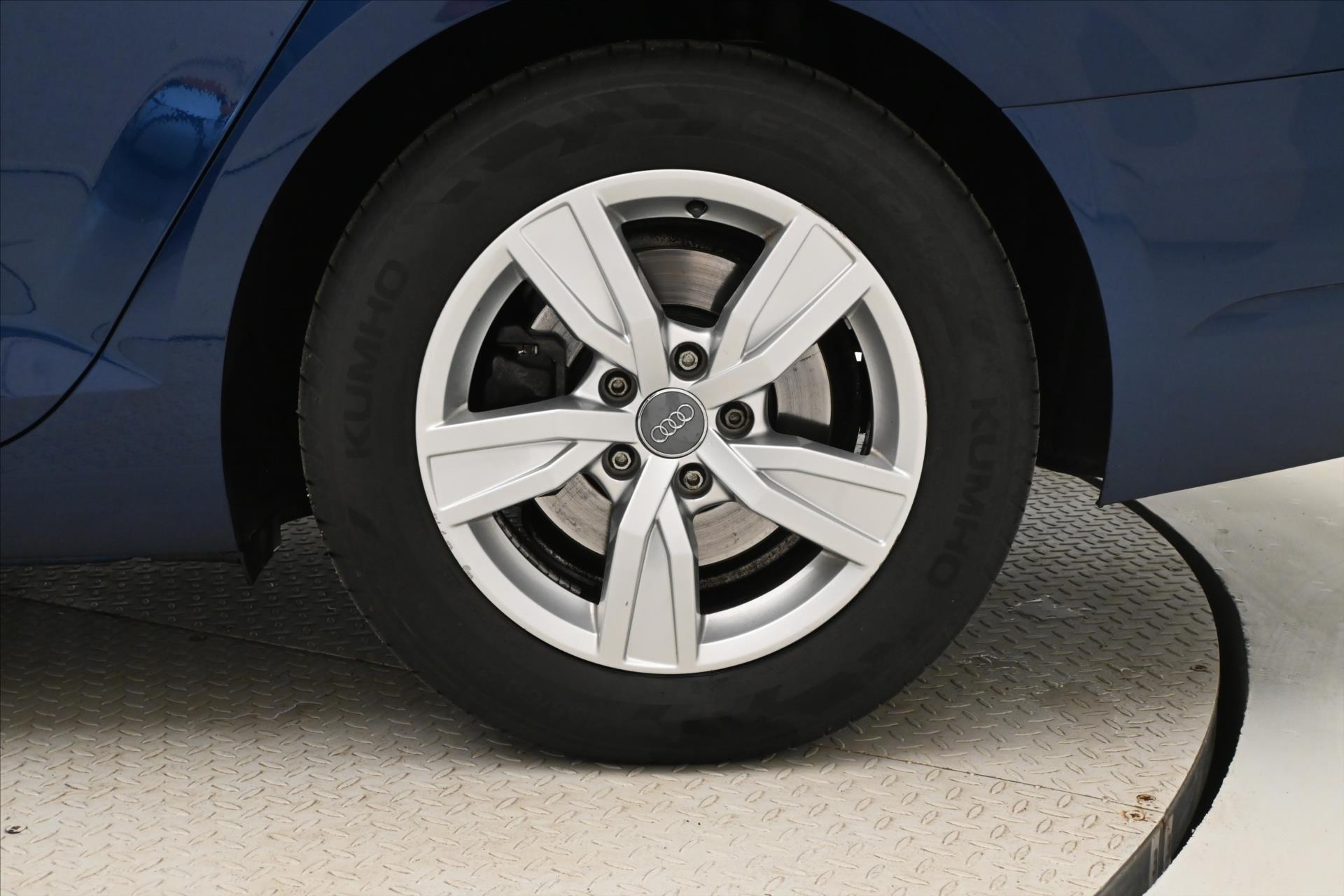 Hlavní fotografie vozu Audi A4 2,0 TDI 110 kW ULTRA Záruka až 5 let (30)