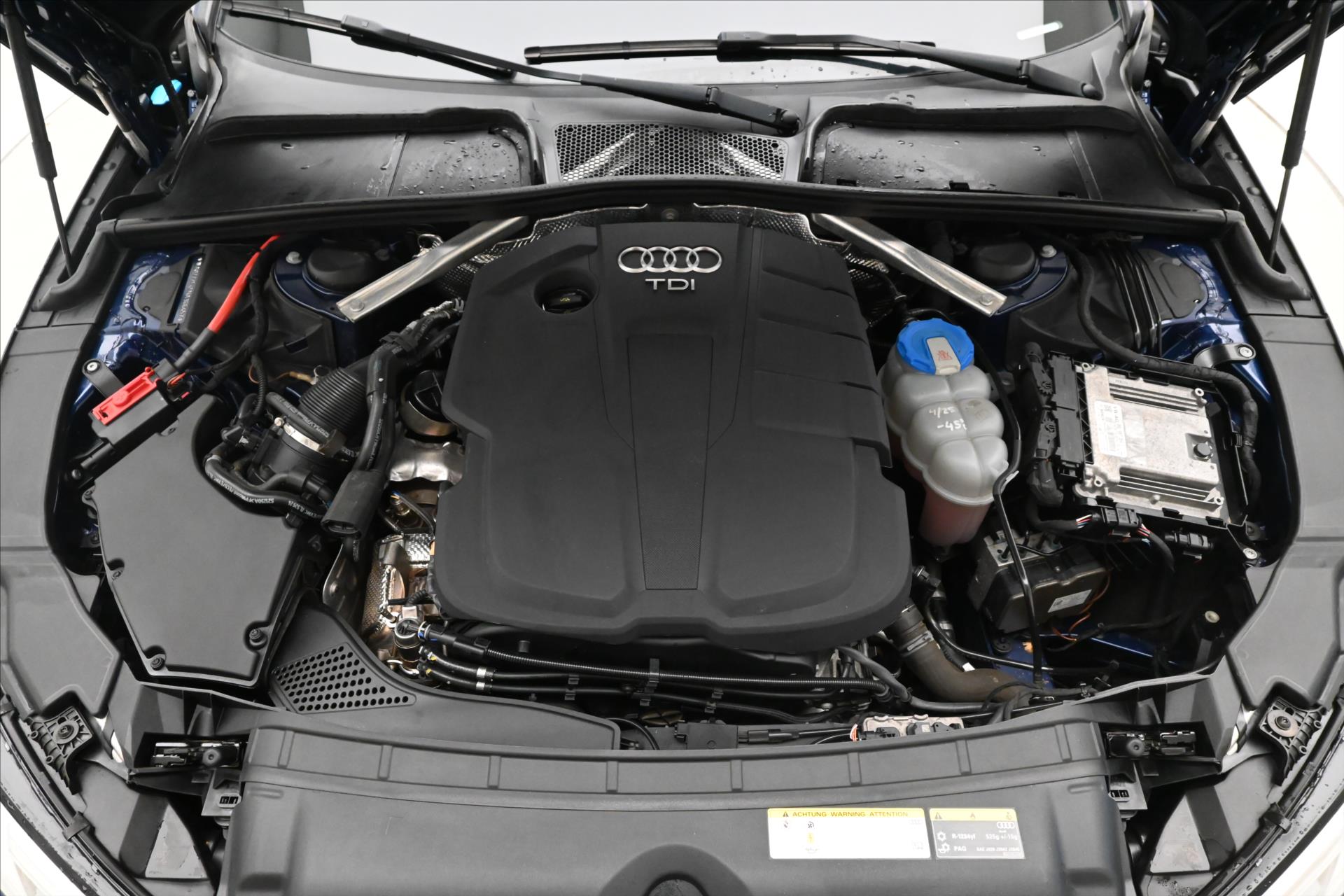 Hlavní fotografie vozu Audi A4 2,0 TDI 110kW ULTRA Záruka až 5 let (9)
