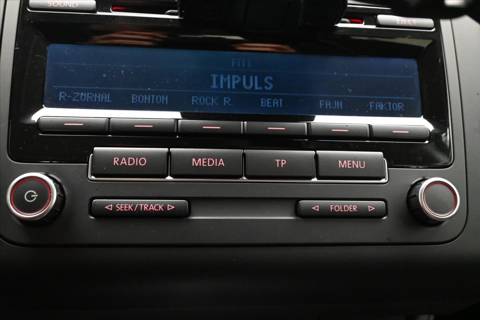 Hlavní fotografie vozu Volkswagen Touran 1,6 TDI 77 kW DSG Záruka až 5 let (19)