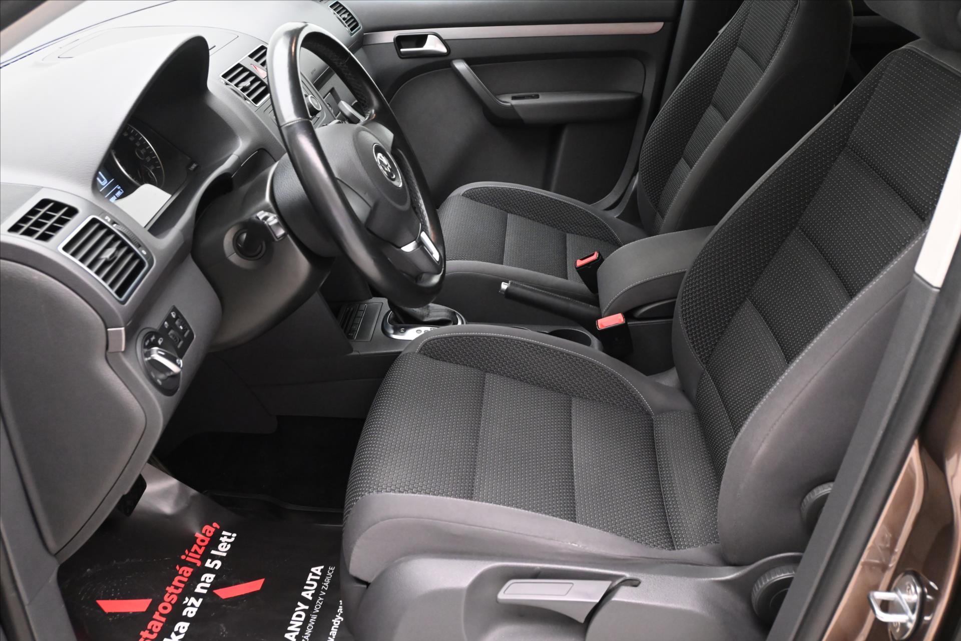Hlavní fotografie vozu Volkswagen Touran 1,6 TDI 77kW DSG Záruka až 5 let (13)