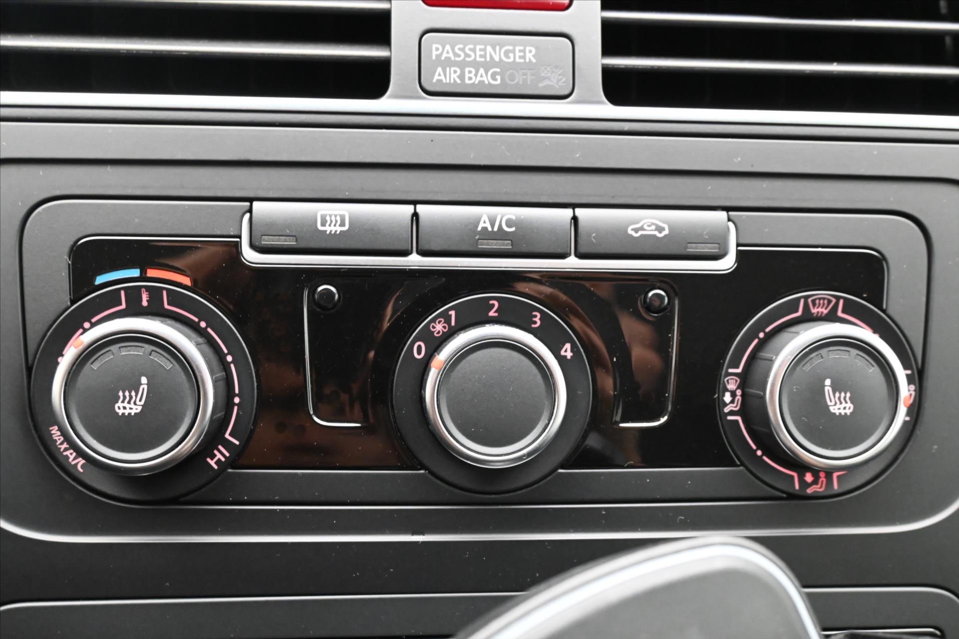 Hlavní fotografie vozu Volkswagen Touran 1,6 TDI 77kW DSG Záruka až 5 let (20)