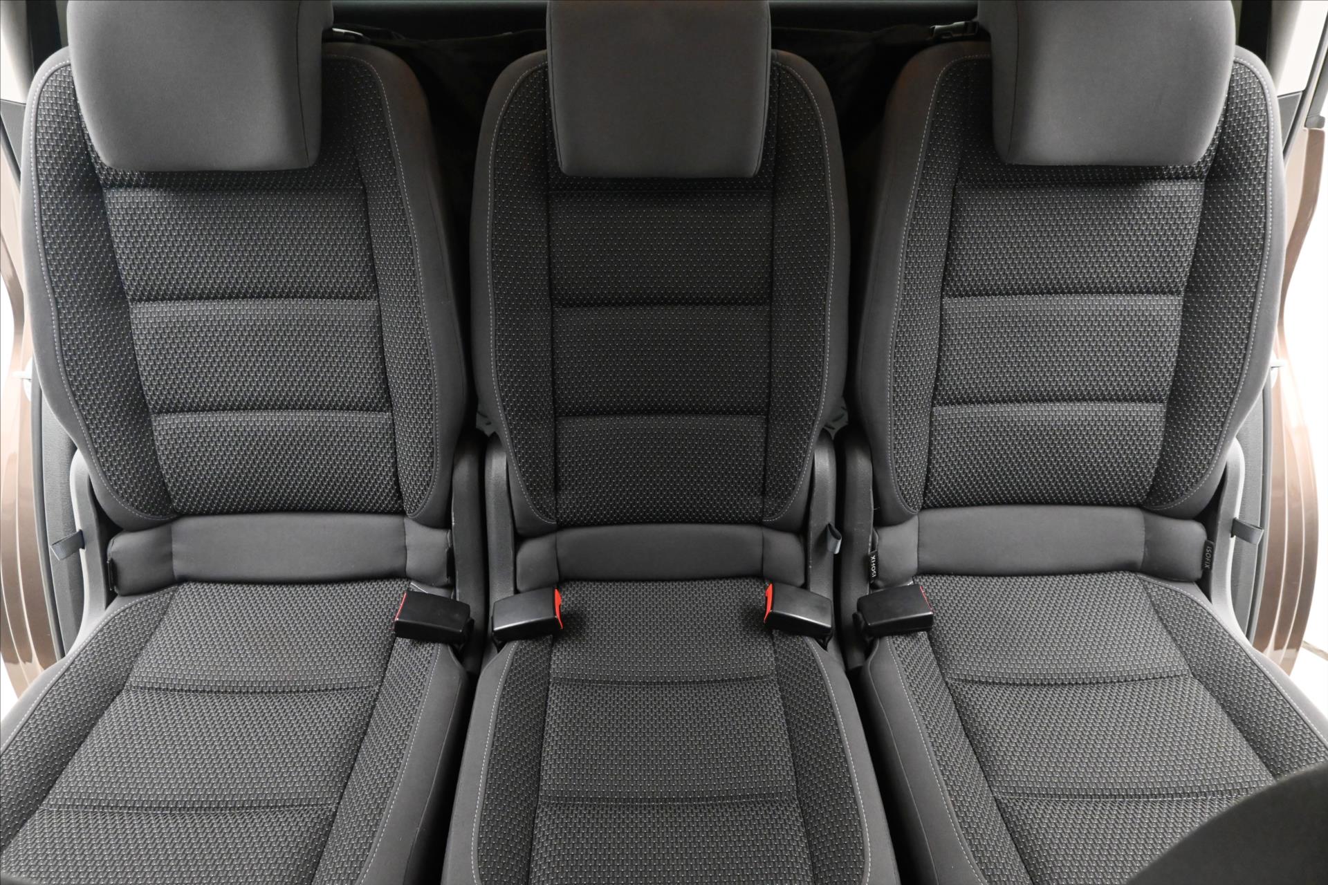 Hlavní fotografie vozu Volkswagen Touran 1,6 TDI 77kW DSG Záruka až 5 let (26)