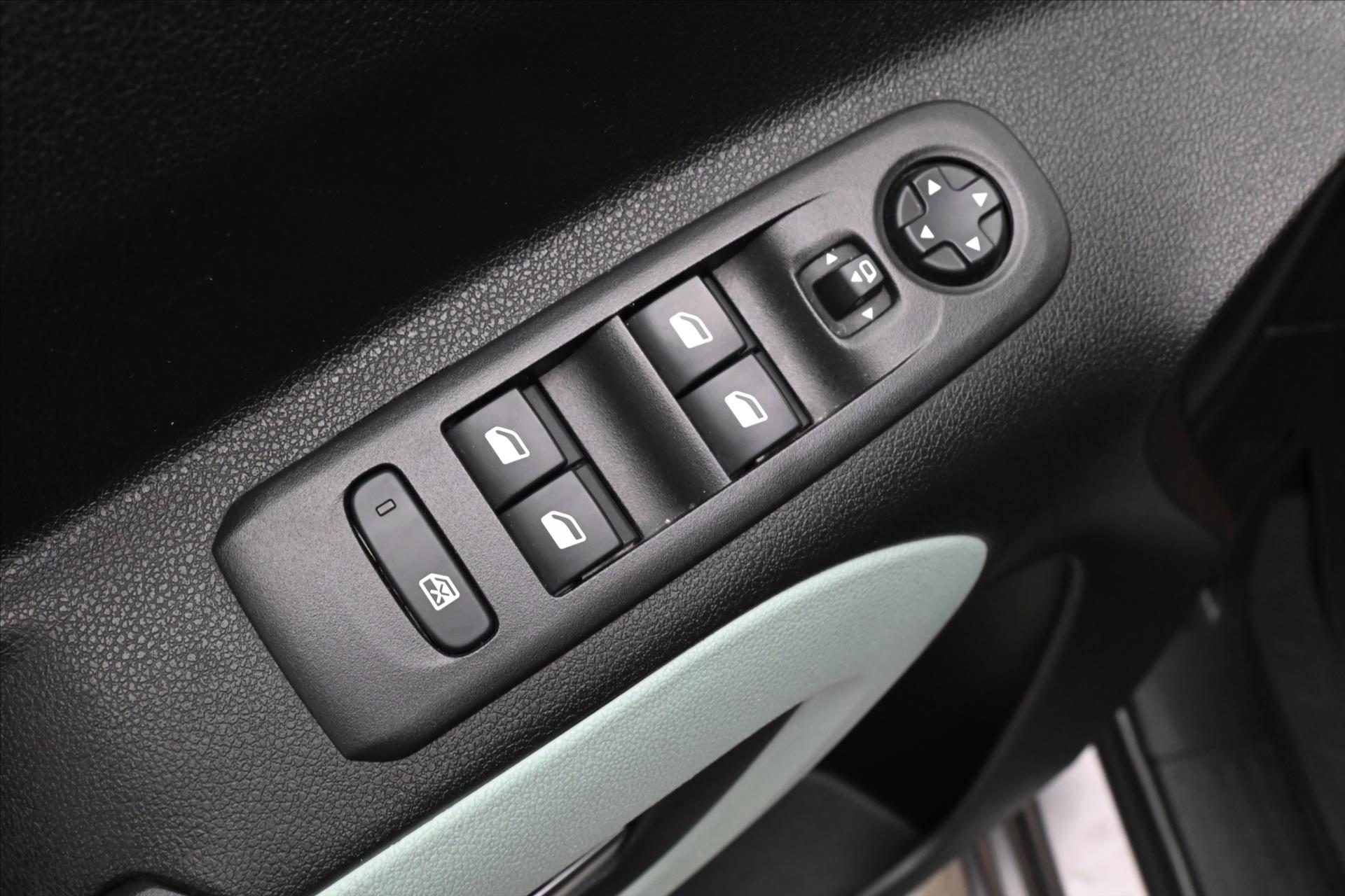 Hlavní fotografie vozu Citroën Berlingo 1,5 BlueHDi 96 kW XL Shine AT8 7míst V TOVÁRNÍ ZÁRUCE (25)