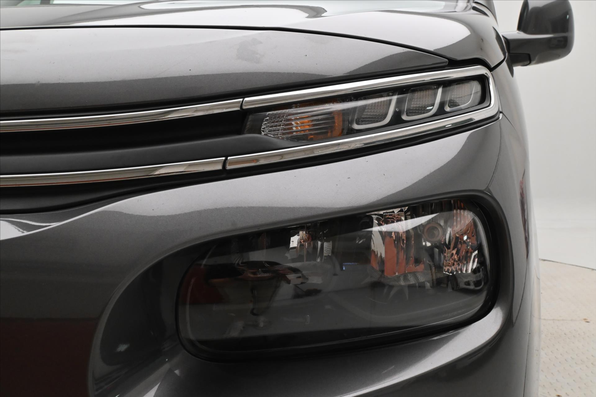 Hlavní fotografie vozu Citroën Berlingo 1,5 BlueHDi 96 kW XL Shine AT8 7míst V TOVÁRNÍ ZÁRUCE (30)