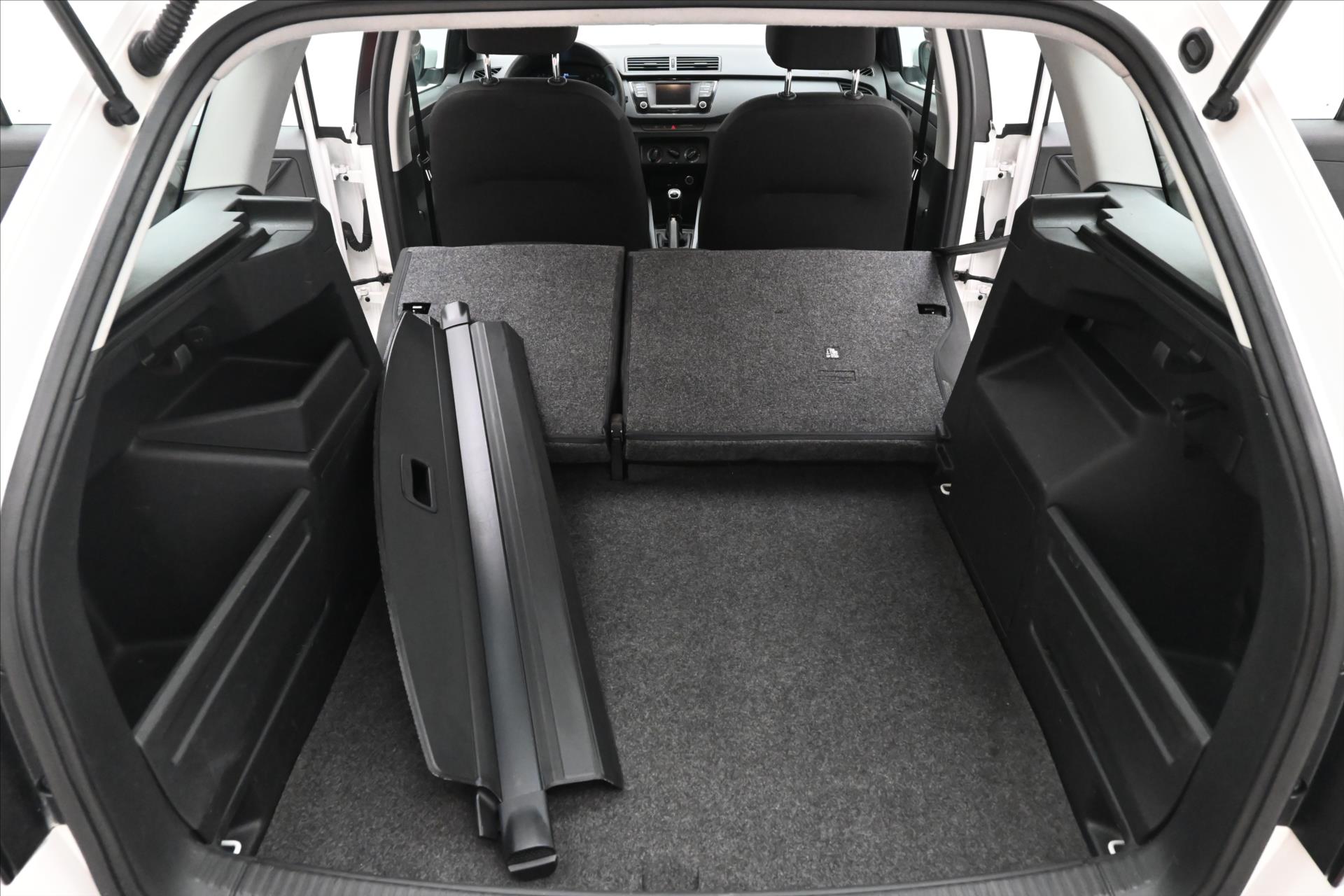 Hlavní fotografie vozu Škoda Fabia 1,4 TDI 66 kW Ambition (11)