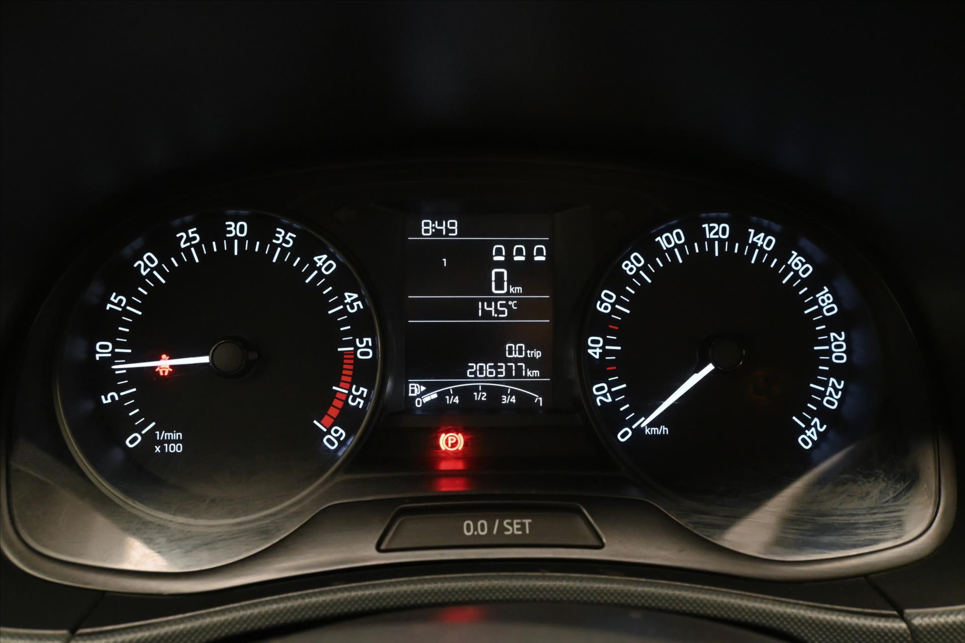 Hlavní fotografie vozu Škoda Fabia 1,4 TDI 66 kW Ambition (16)