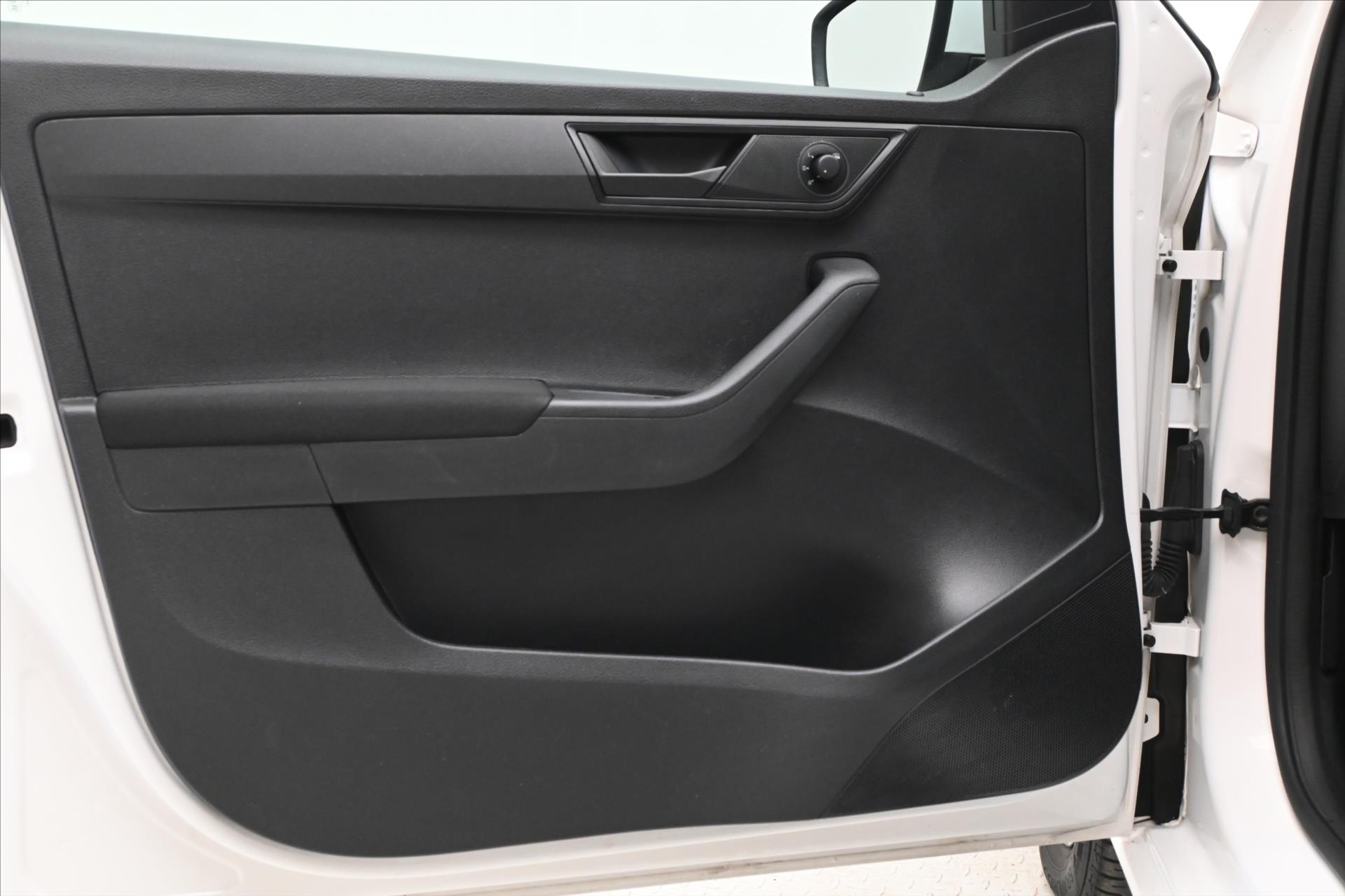 Hlavní fotografie vozu Škoda Fabia 1,4 TDI 66 kW Ambition (22)