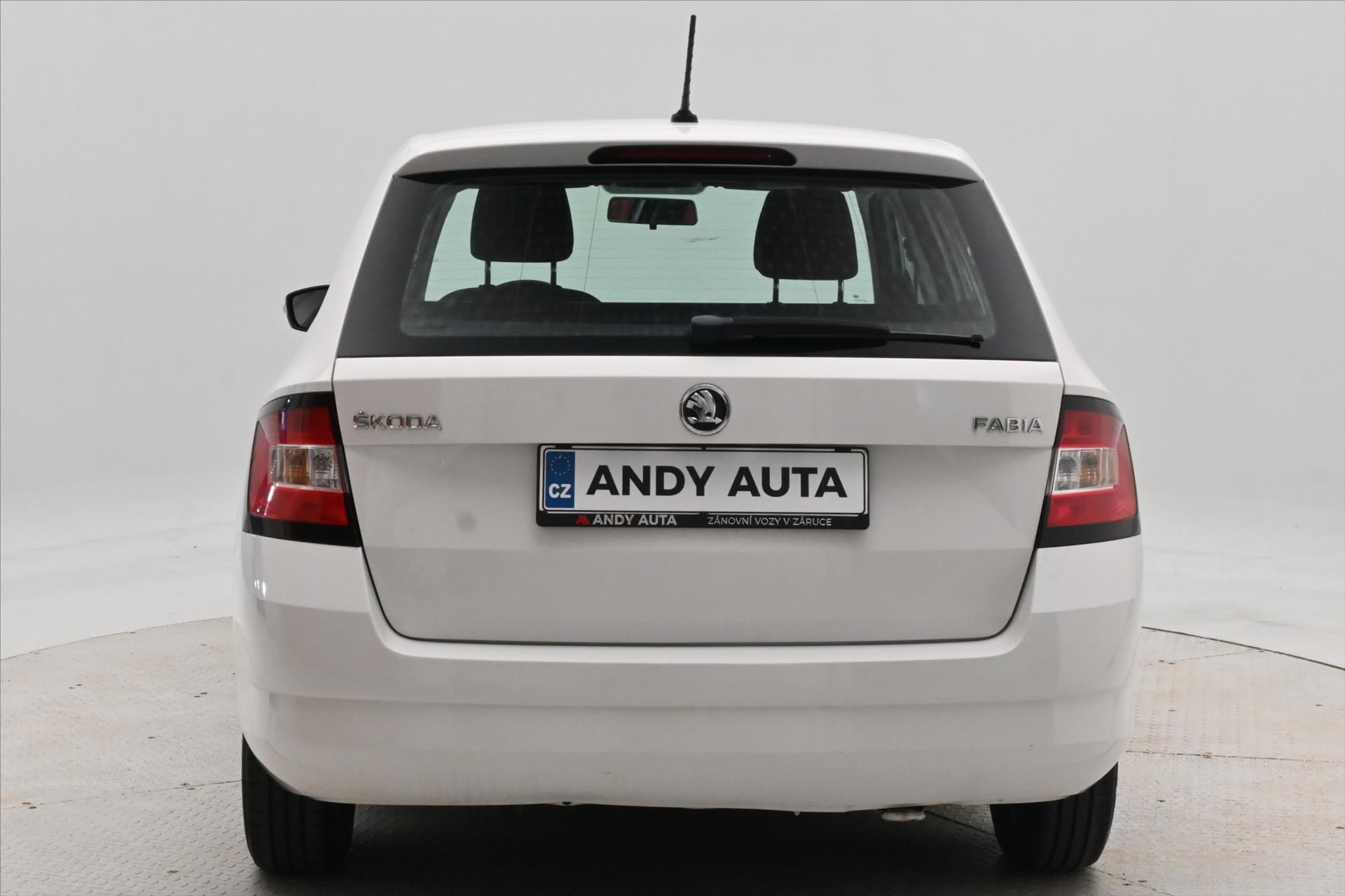 Hlavní fotografie vozu Škoda Fabia 1,4 TDI 66 kW Ambition (6)