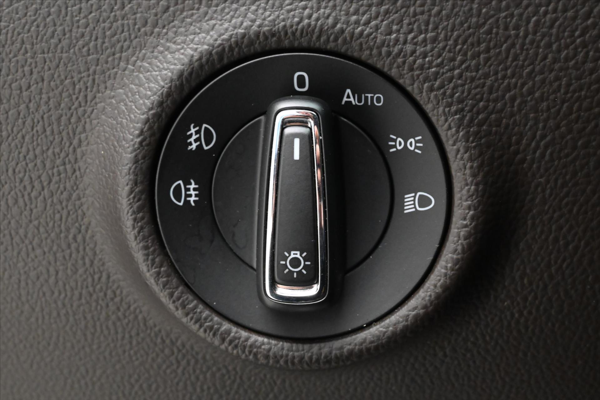 Hlavní fotografie vozu Škoda Superb 2,0 TDI 110kW L&K Záruka až 5 let (27)