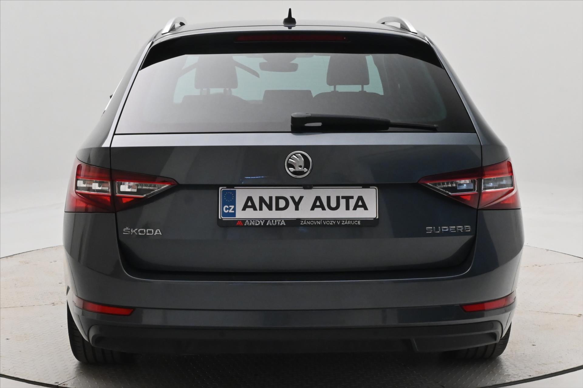 Hlavní fotografie vozu Škoda Superb 2,0 TDI 110kW L&K Záruka až 5 let (7)