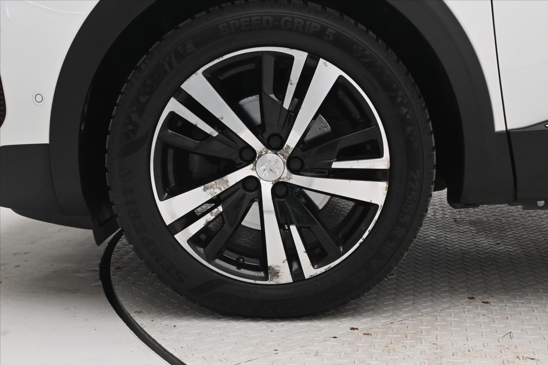 Hlavní fotografie vozu Peugeot 5008 1,6 133 KW  GT-Line AT 8 Záruka až 5 let (29)