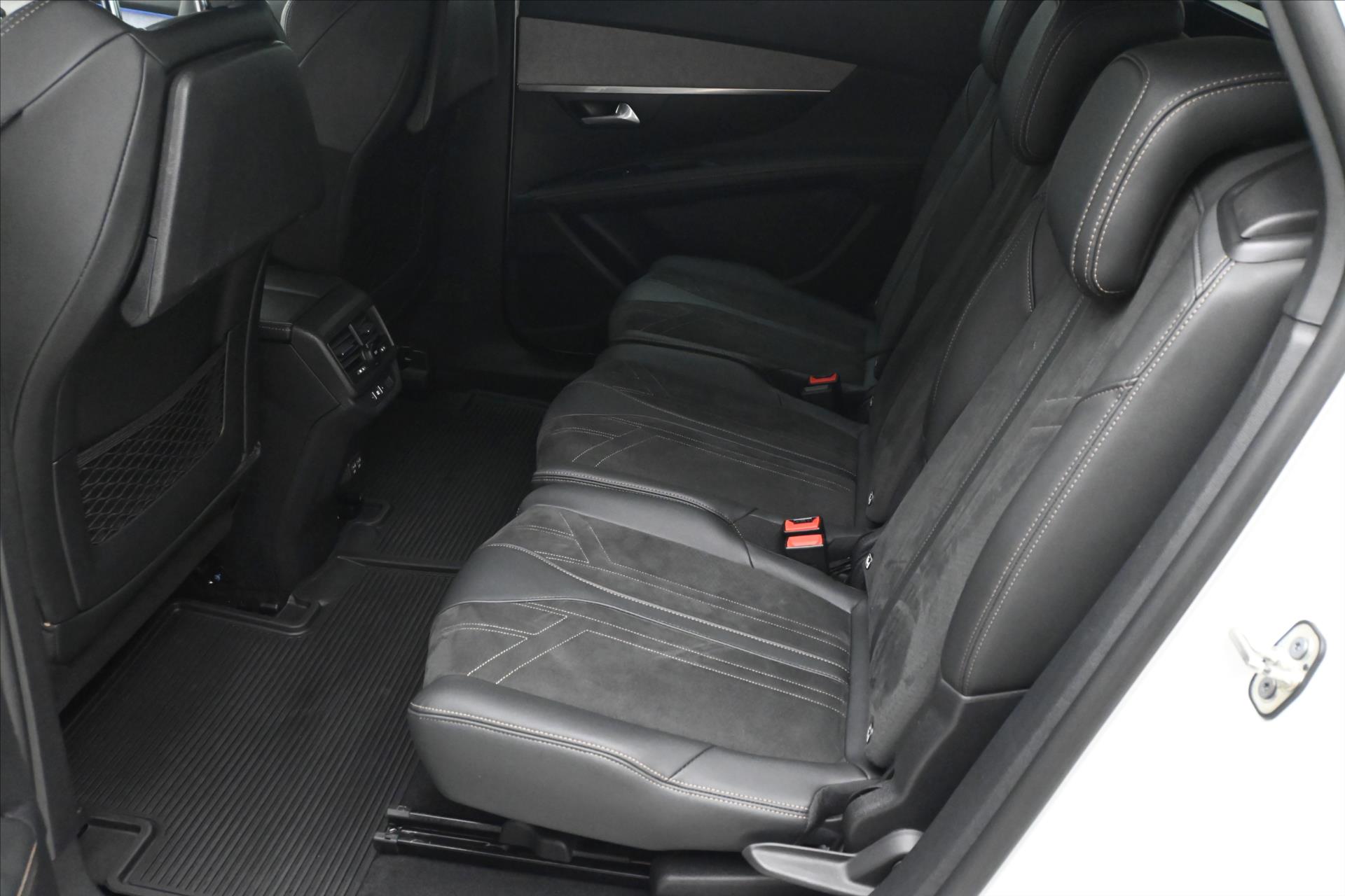 Hlavní fotografie vozu Peugeot 5008 1,6 133kW  GT-Line AT 8 Záruka až 5 let (14)