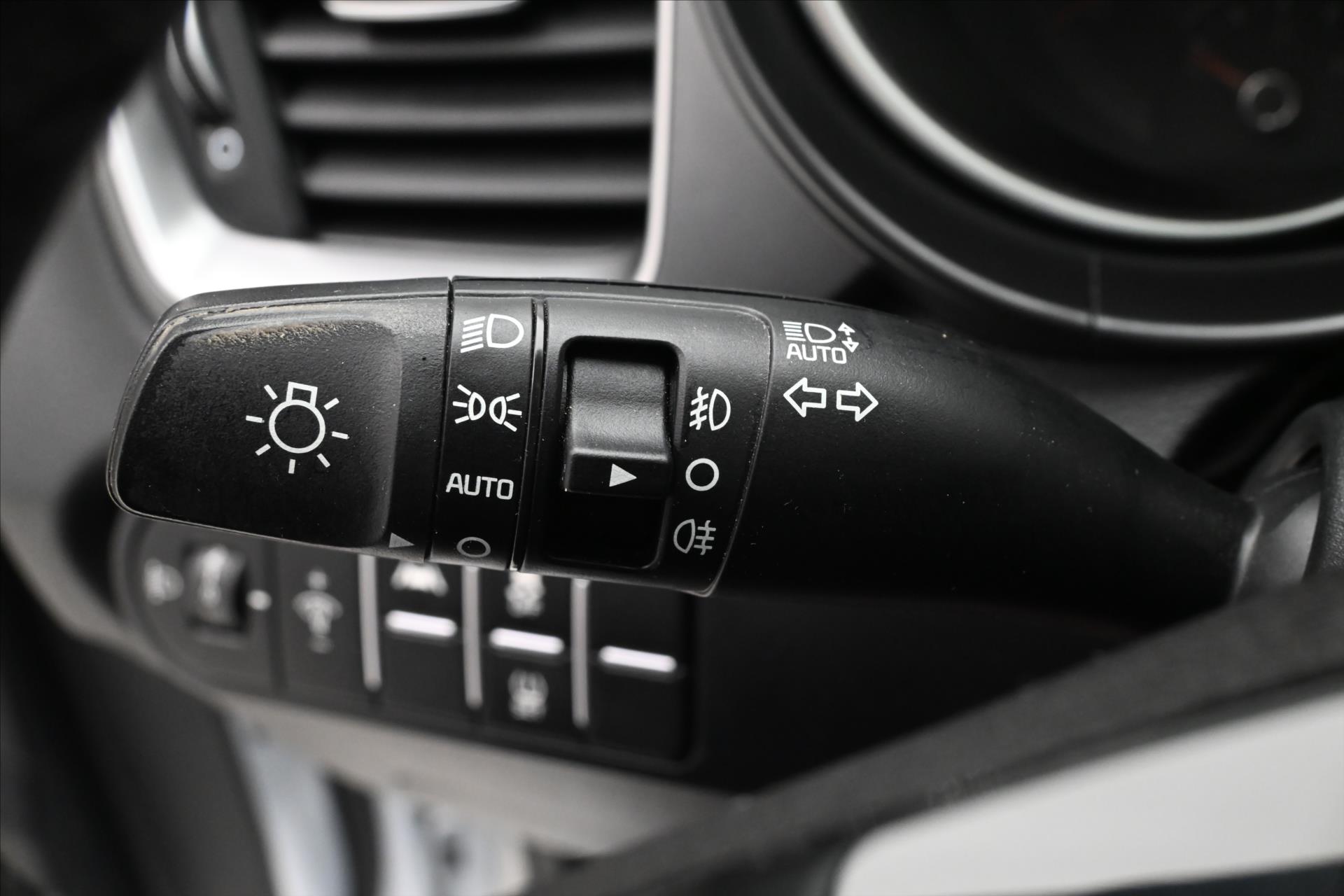 Hlavní fotografie vozu Kia Ceed 1,5 T-GDi 117kW SW Záruka až 5 let (26)