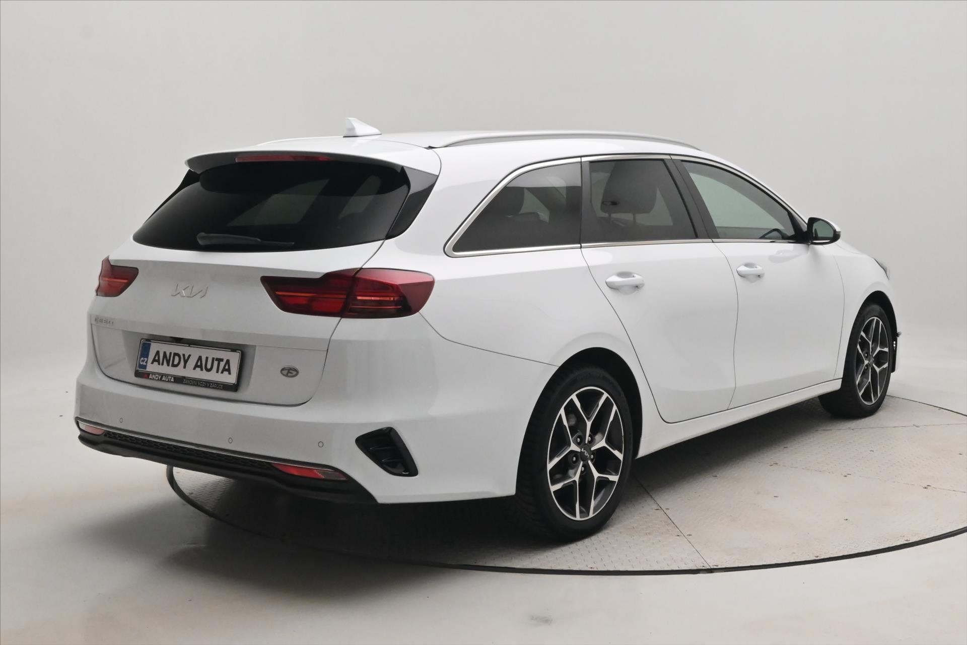 Hlavní fotografie vozu Kia Ceed 1,5 T-GDi 117kW SW Záruka až 5 let (5)