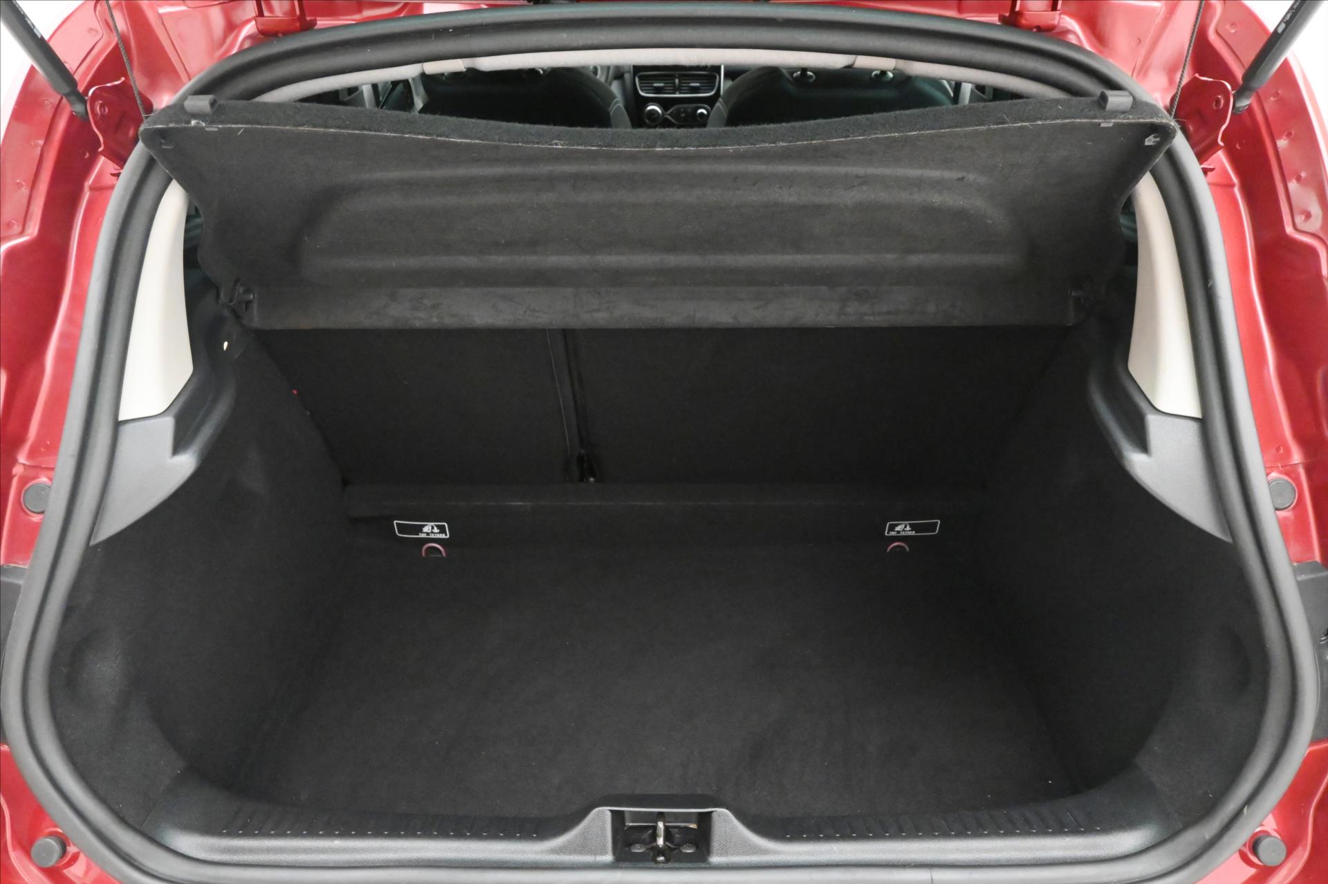 Hlavní fotografie vozu Renault Clio 0,9 TCE 66kW Limited Záruka až 5 let (10)