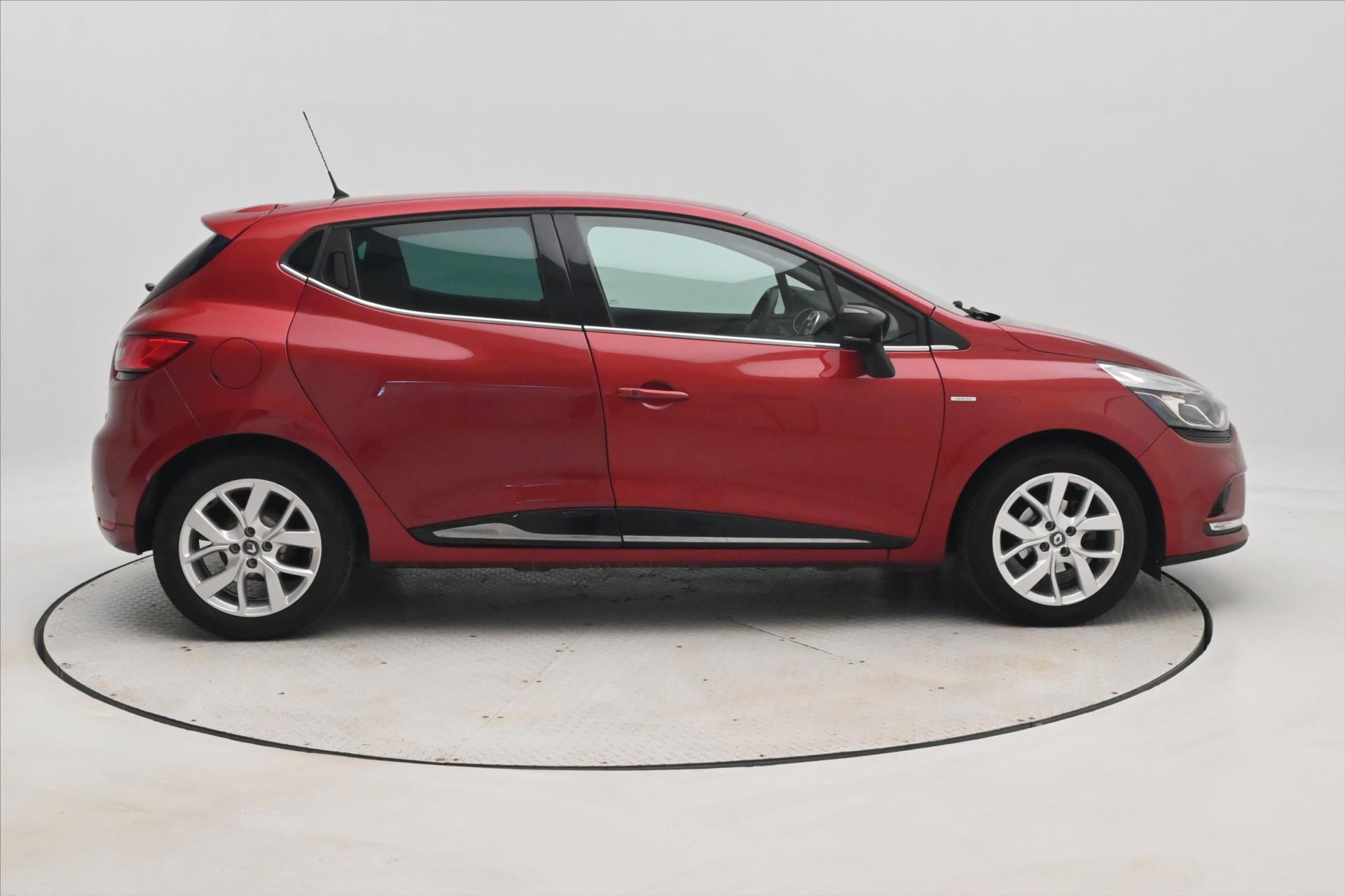 Hlavní fotografie vozu Renault Clio 0,9 TCE 66kW Limited Záruka až 5 let (4)