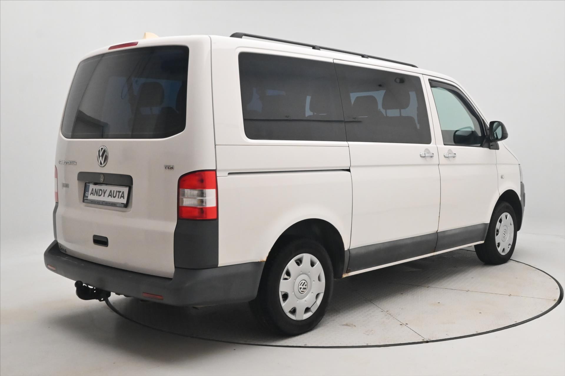 Hlavní fotografie vozu Volkswagen Transporter 2,0 TDI 75 kW 9 míst (5)