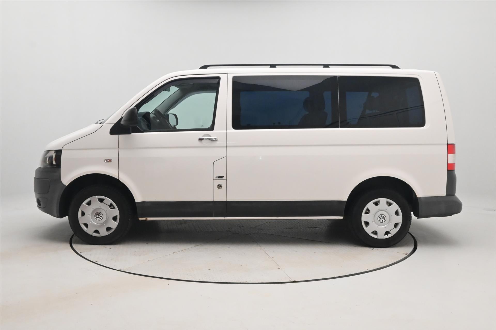Hlavní fotografie vozu Volkswagen Transporter 2,0 TDI 75 kW 9 míst (8)