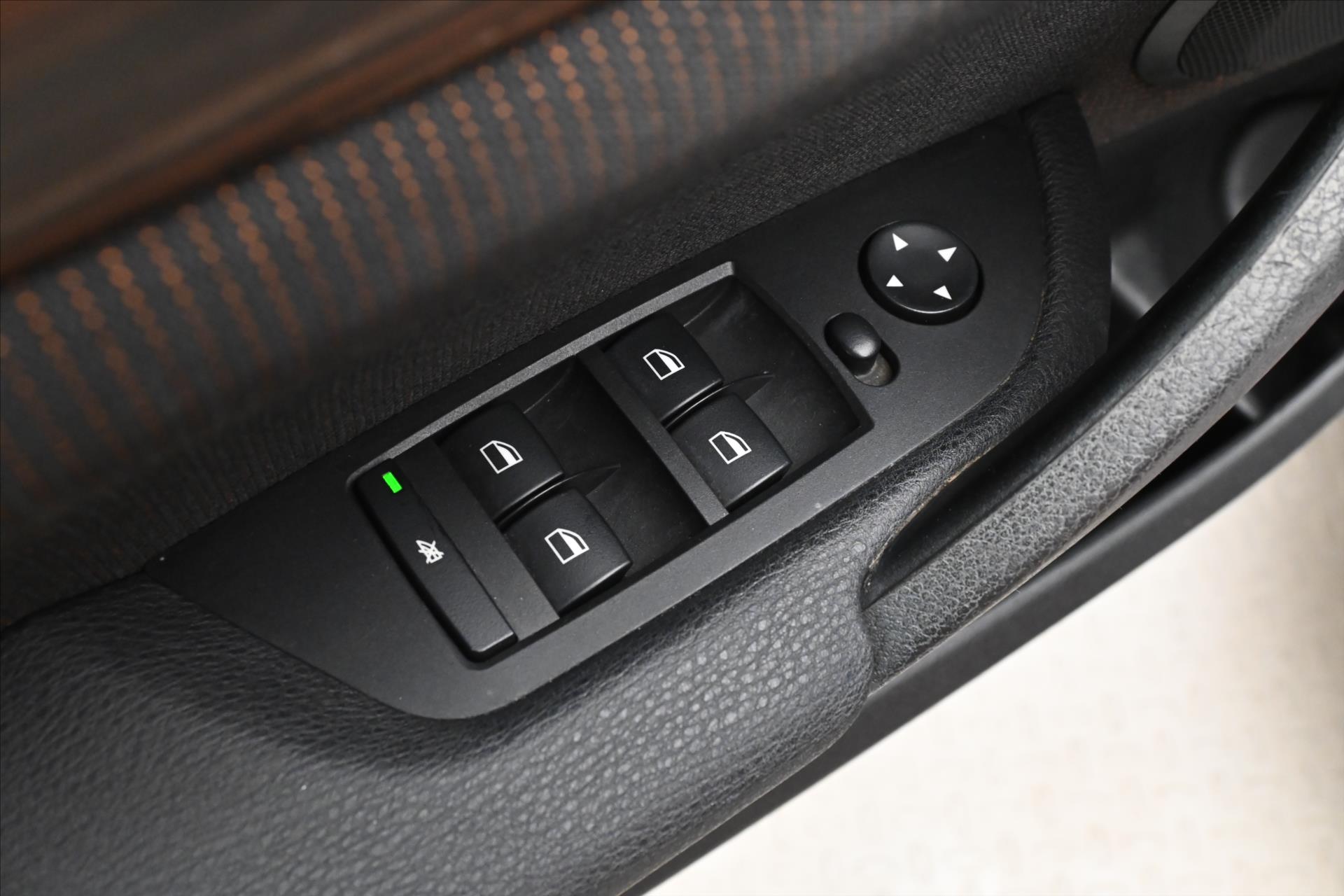 Hlavní fotografie vozu BMW X1 2,0 d 105 kW sDrive Nové rozvody (22)