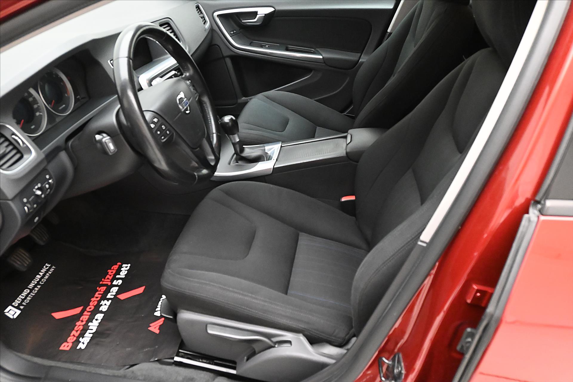 Hlavní fotografie vozu Volvo V60 1,6 D2 84 kW Manuál Kinetic (13)