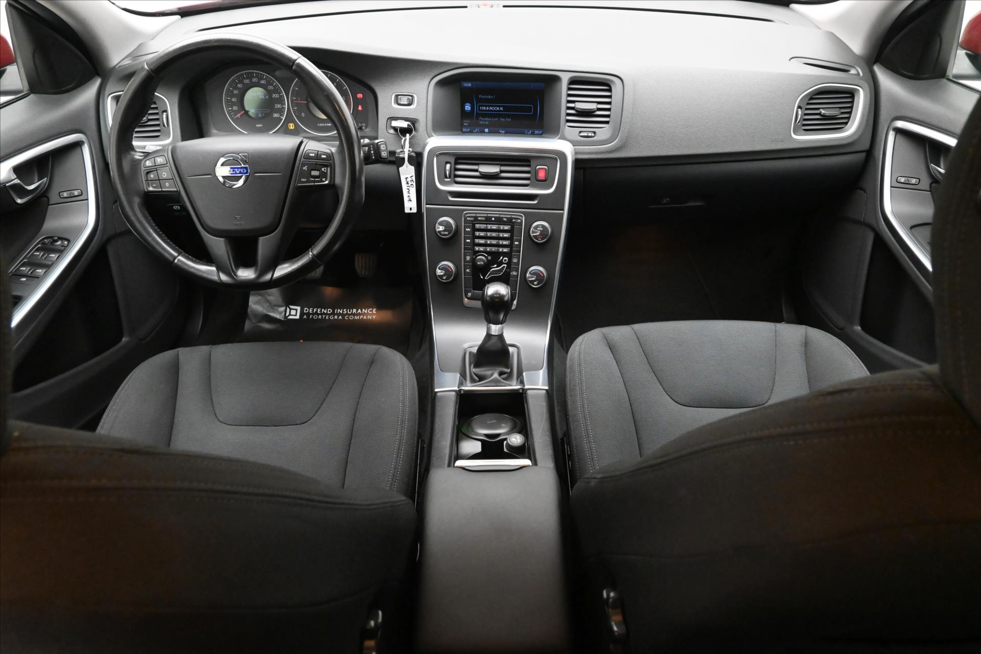 Hlavní fotografie vozu Volvo V60 1,6 D2 84 kW Manuál Kinetic (15)