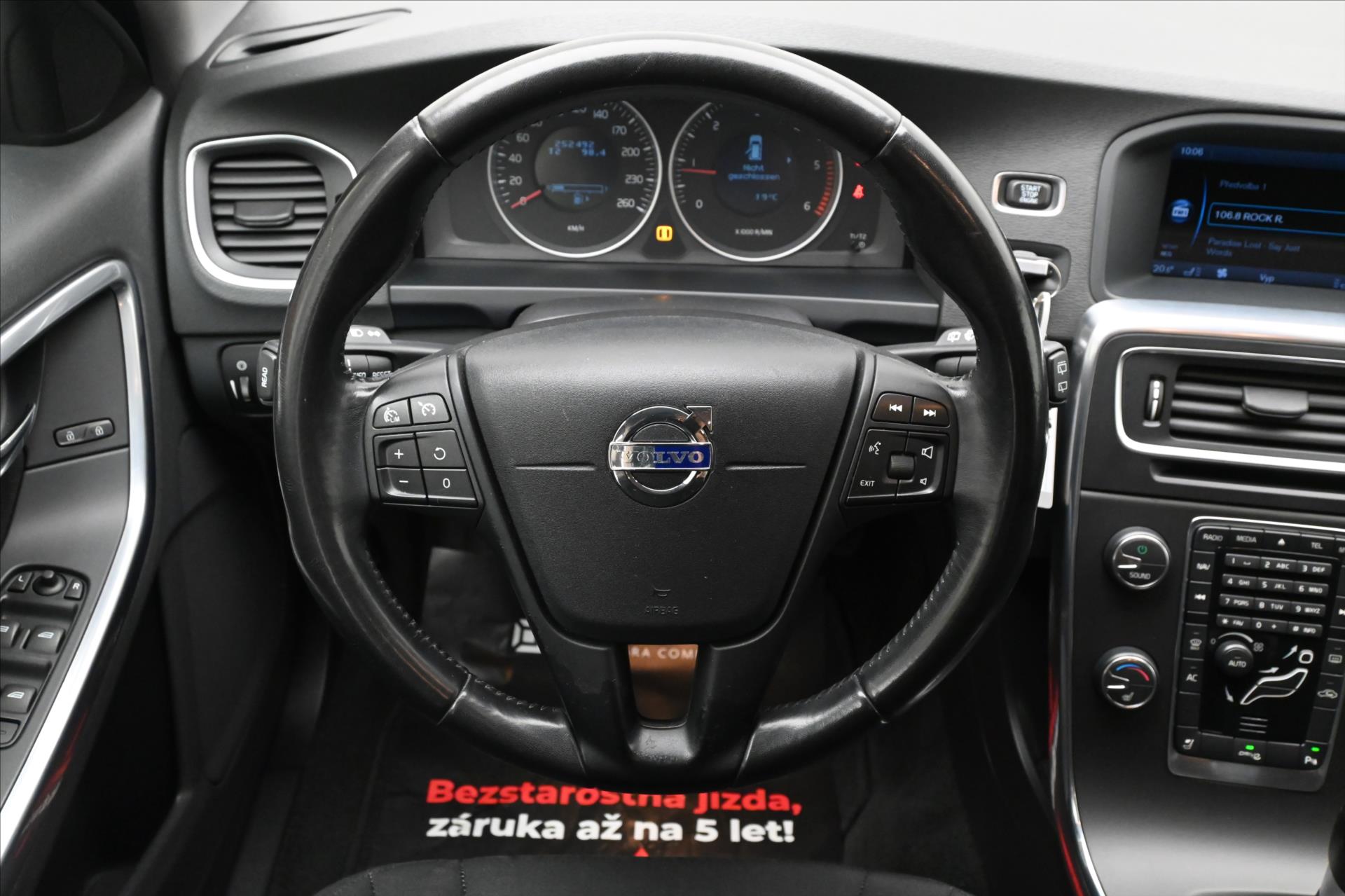 Hlavní fotografie vozu Volvo V60 1,6 D2 84 kW Manuál Kinetic (18)