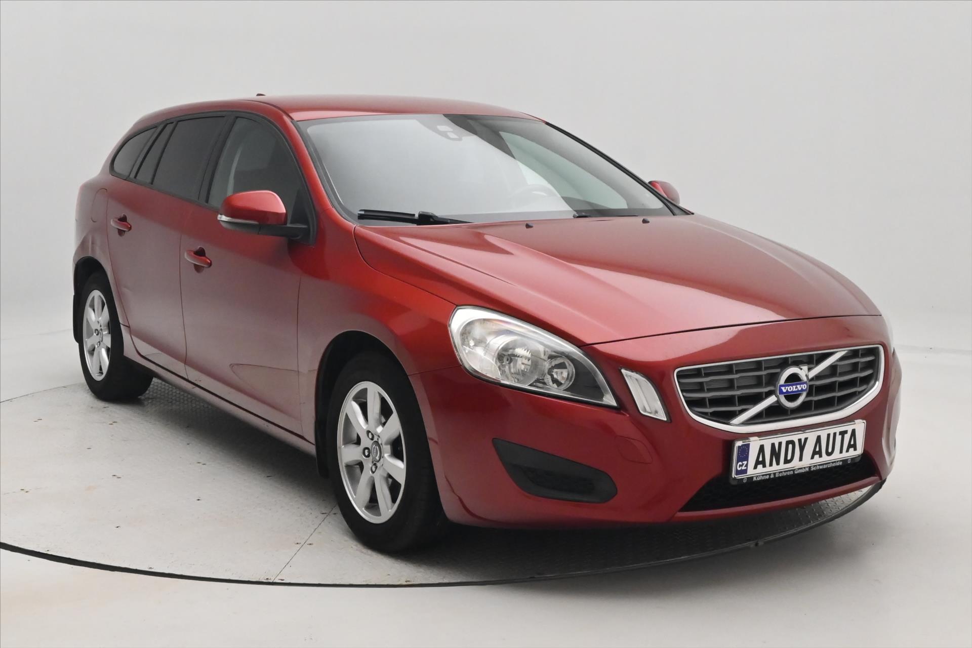 Hlavní fotografie vozu Volvo V60 1,6 D2 84 kW Manuál Kinetic (3)