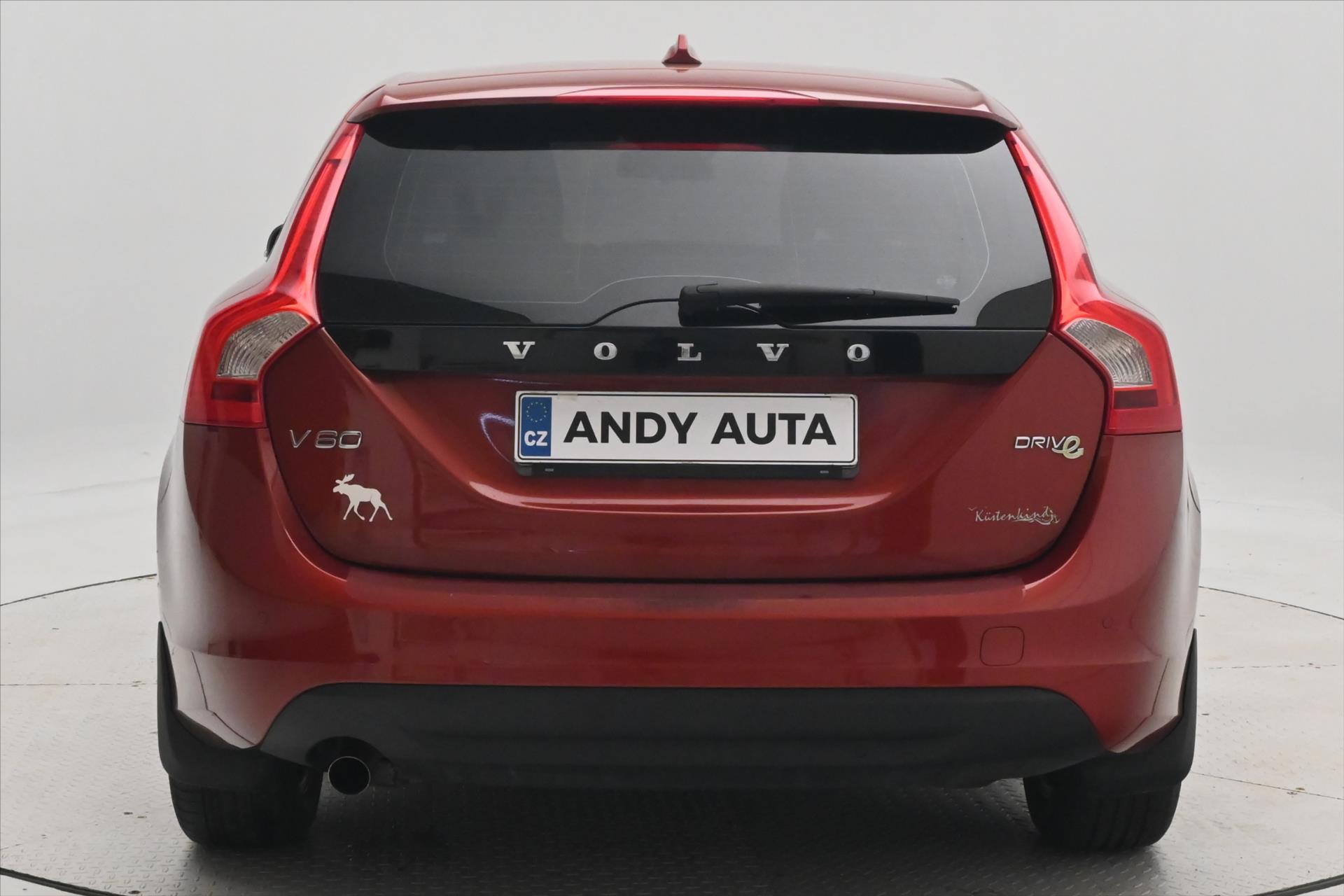 Hlavní fotografie vozu Volvo V60 1,6 D2 84 kW Manuál Kinetic (6)