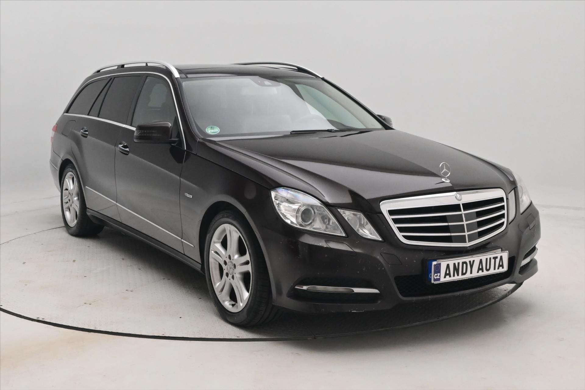 Hlavní fotografie vozu Mercedes-Benz Třídy E 3,0 350 CDi 195 kW Plný servis (3)