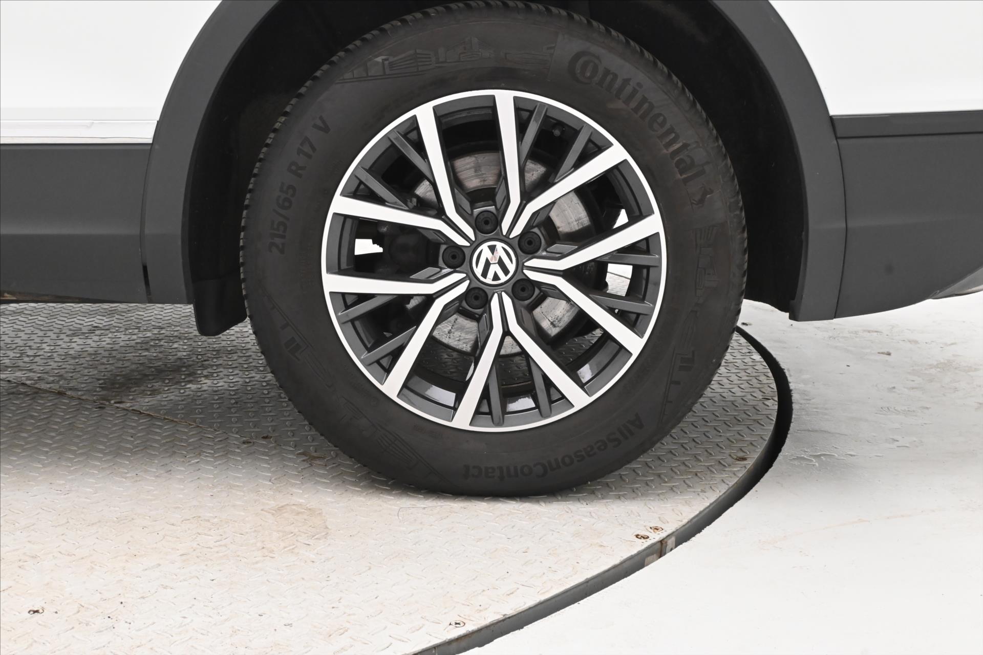 Main photo of the car Volkswagen Tiguan allspace 2.0 TDI 110KW 4MOTION Warranty up to 5 years (31)