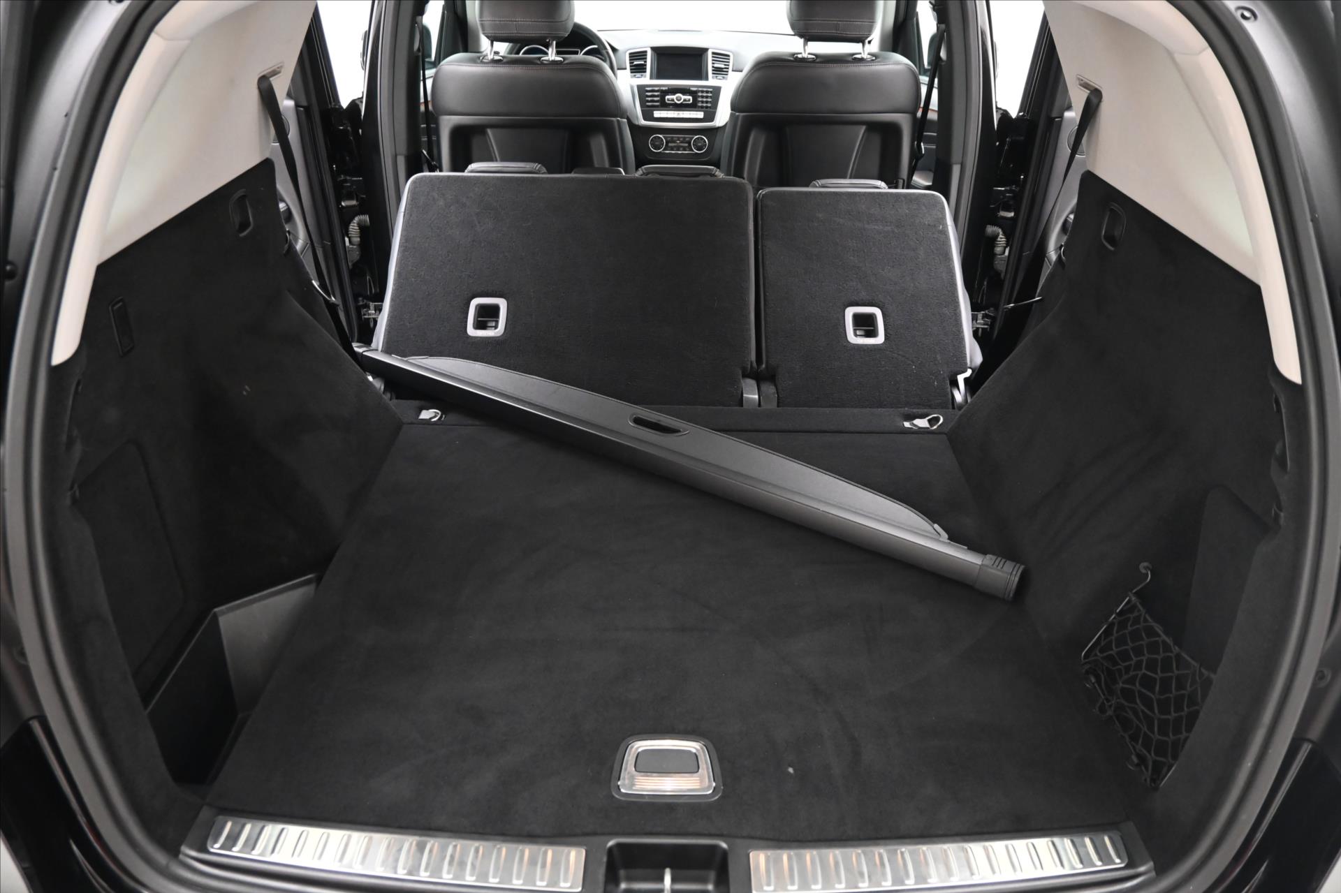 Main photo of the car Mercedes-Benz Class m 3.0 350 CDI 190 kW 4MATIC Warranty up to 5 years (11)